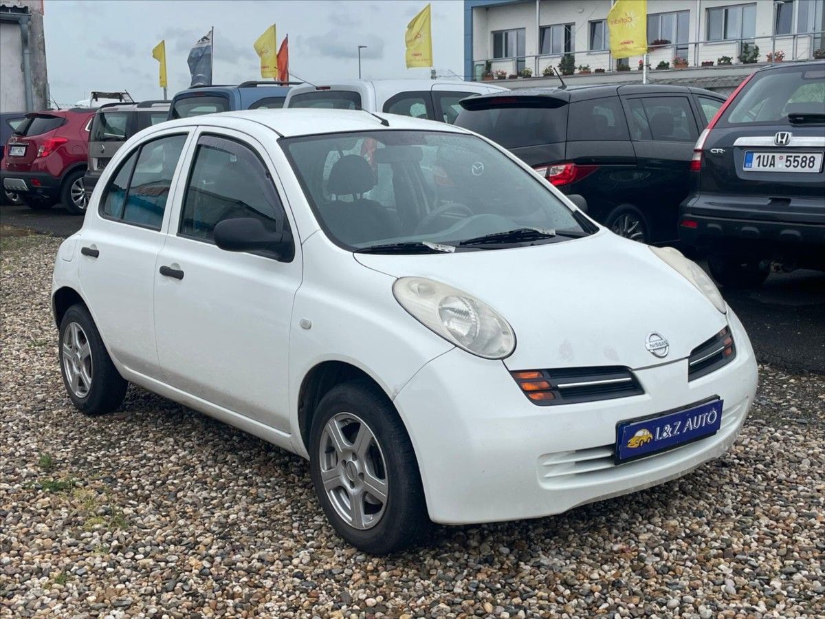 Nissan Micra, 1,0 i - fotka 2