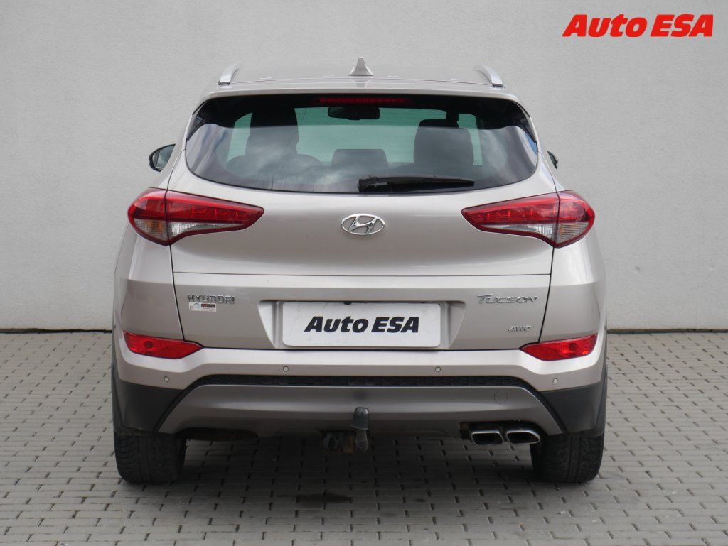 Hyundai Tucson, 2.0CRDi 4x4,1.maj,ČR - fotka 5