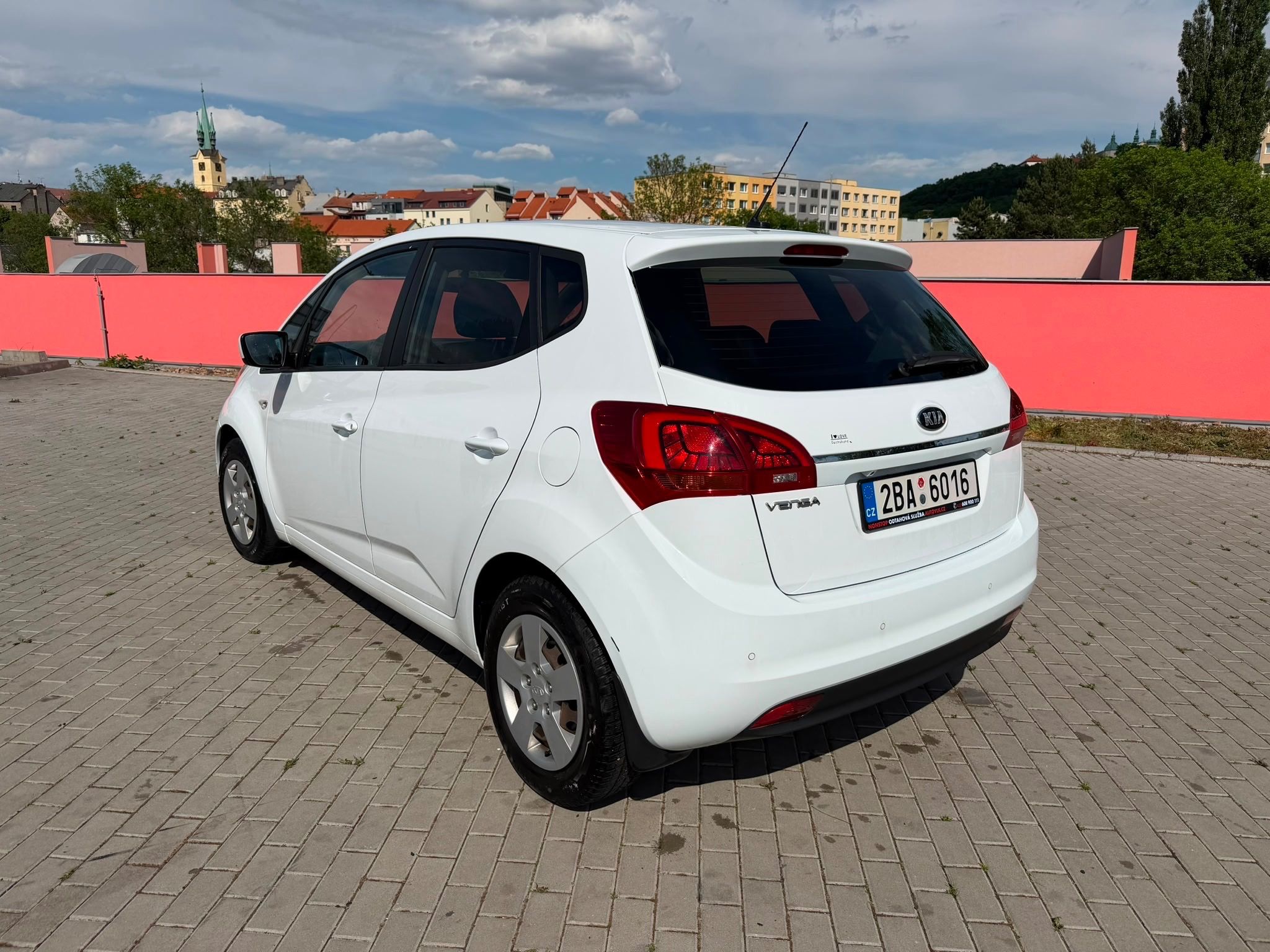 Kia Venga, 1.6 gdi 92 kW Automat ČR - fotka 5
