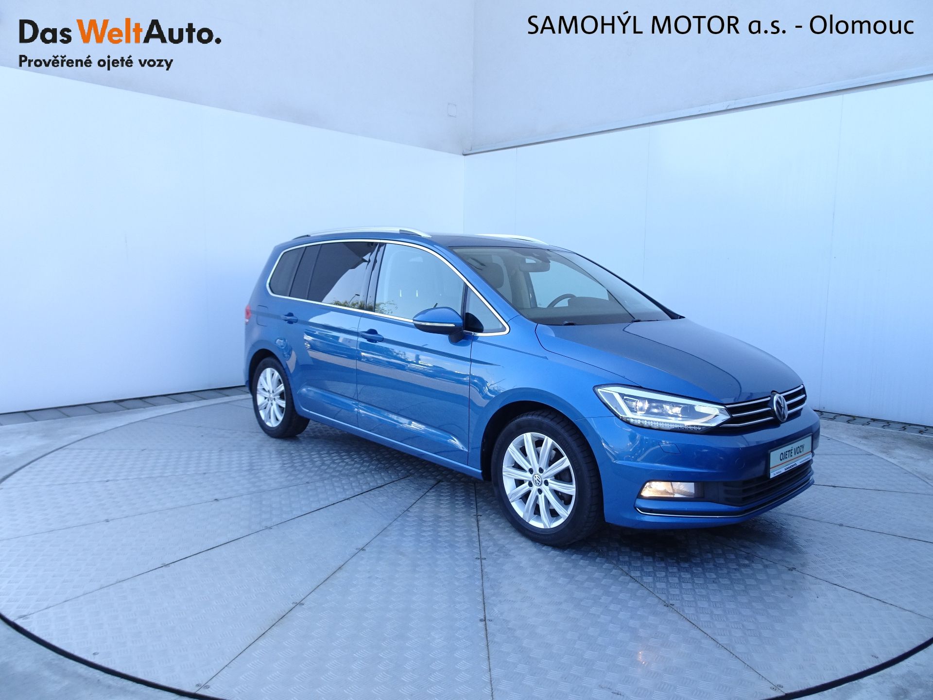 Volkswagen Touran, 2.0TDI DSG Highline - fotka 6