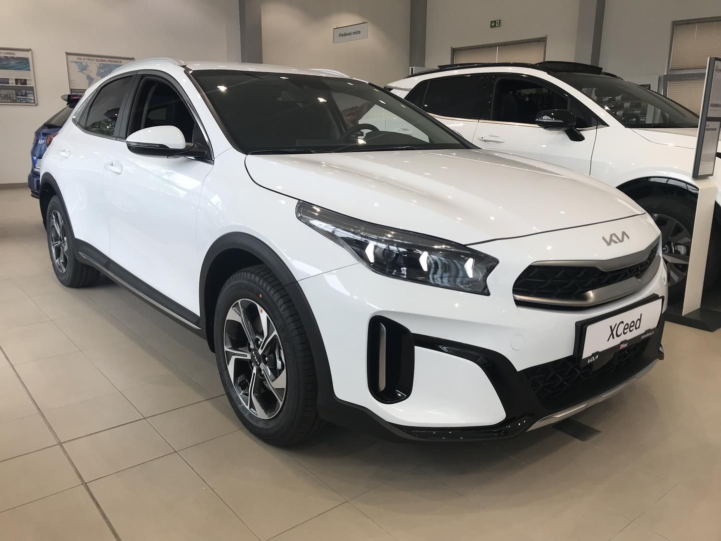 Kia XCee´d, 1.6T-GDi 110kW EXCLUSIVE 110 K - fotka 2