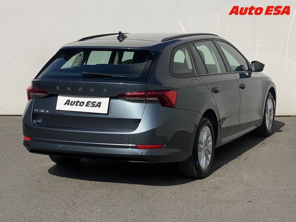 Škoda Octavia, 1.5 TSi,1.maj,ČR,Ambition - fotka 4