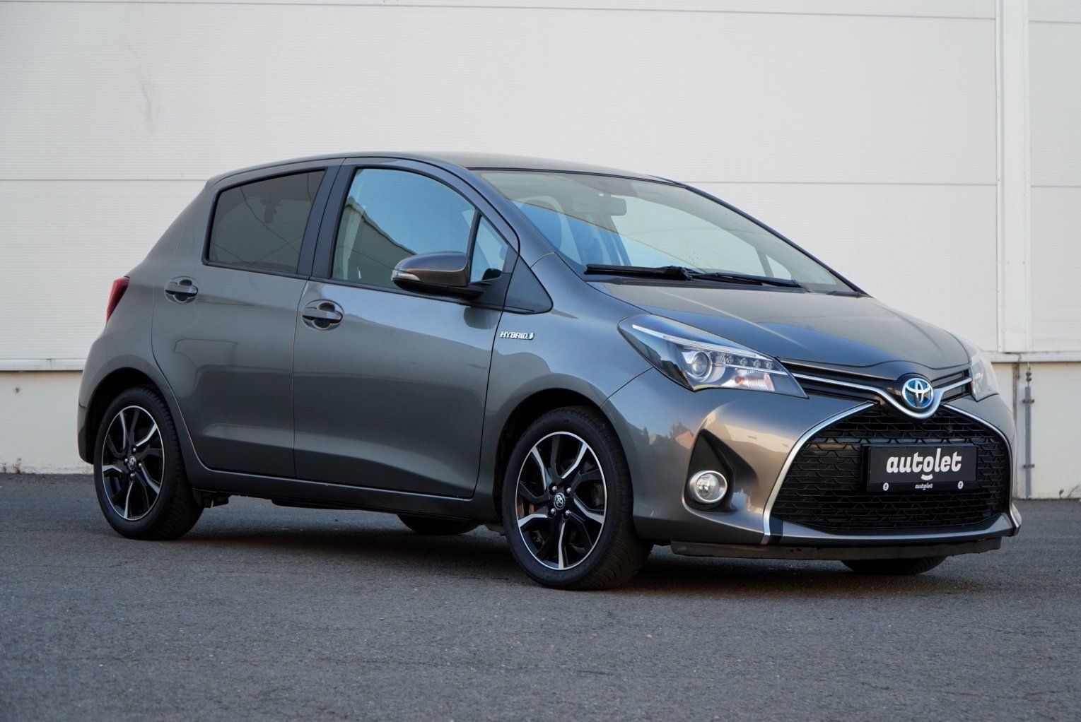 Toyota Yaris, 1.5 HYBRID STYLE - fotka 3