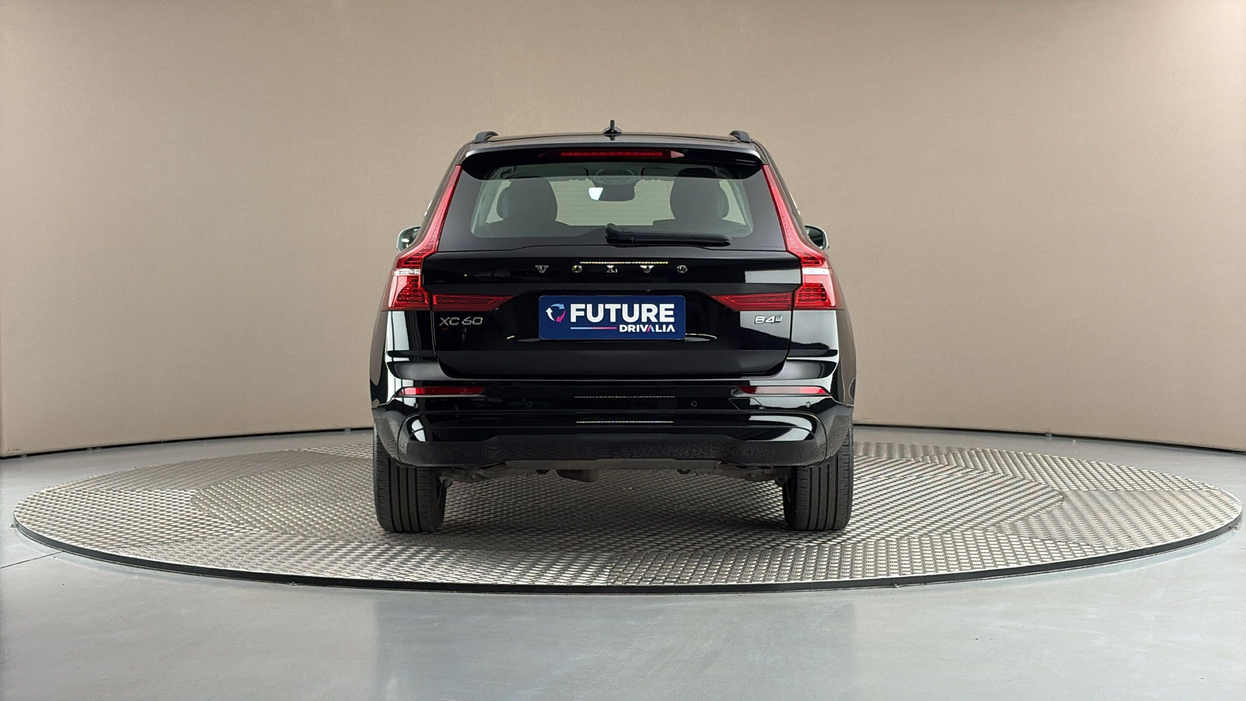 Volvo XC60, 2.0 B4 AUT AWD Momentum Pro - fotka 5