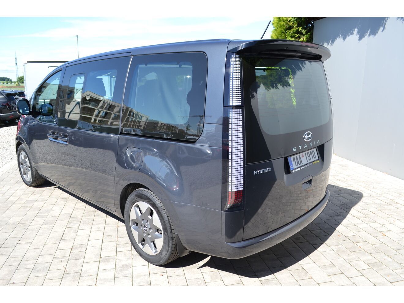 Hyundai Staria, 2.2CRDi PREMIUM A/T- 9 MÍST - fotka 3