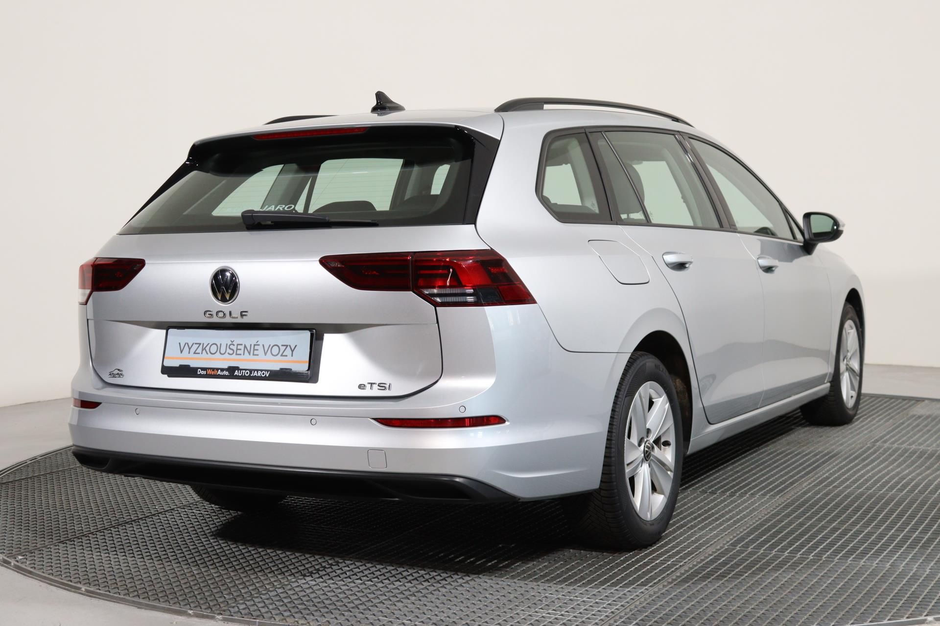 Volkswagen Golf Variant, LIFE 1,5 eTSI DSG 110kW/TAŽNÉ - fotka 2