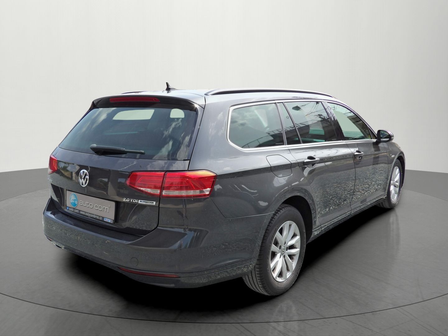 Volkswagen Passat, 2.0TDI Comfort Adaptiv Navi - fotka 4