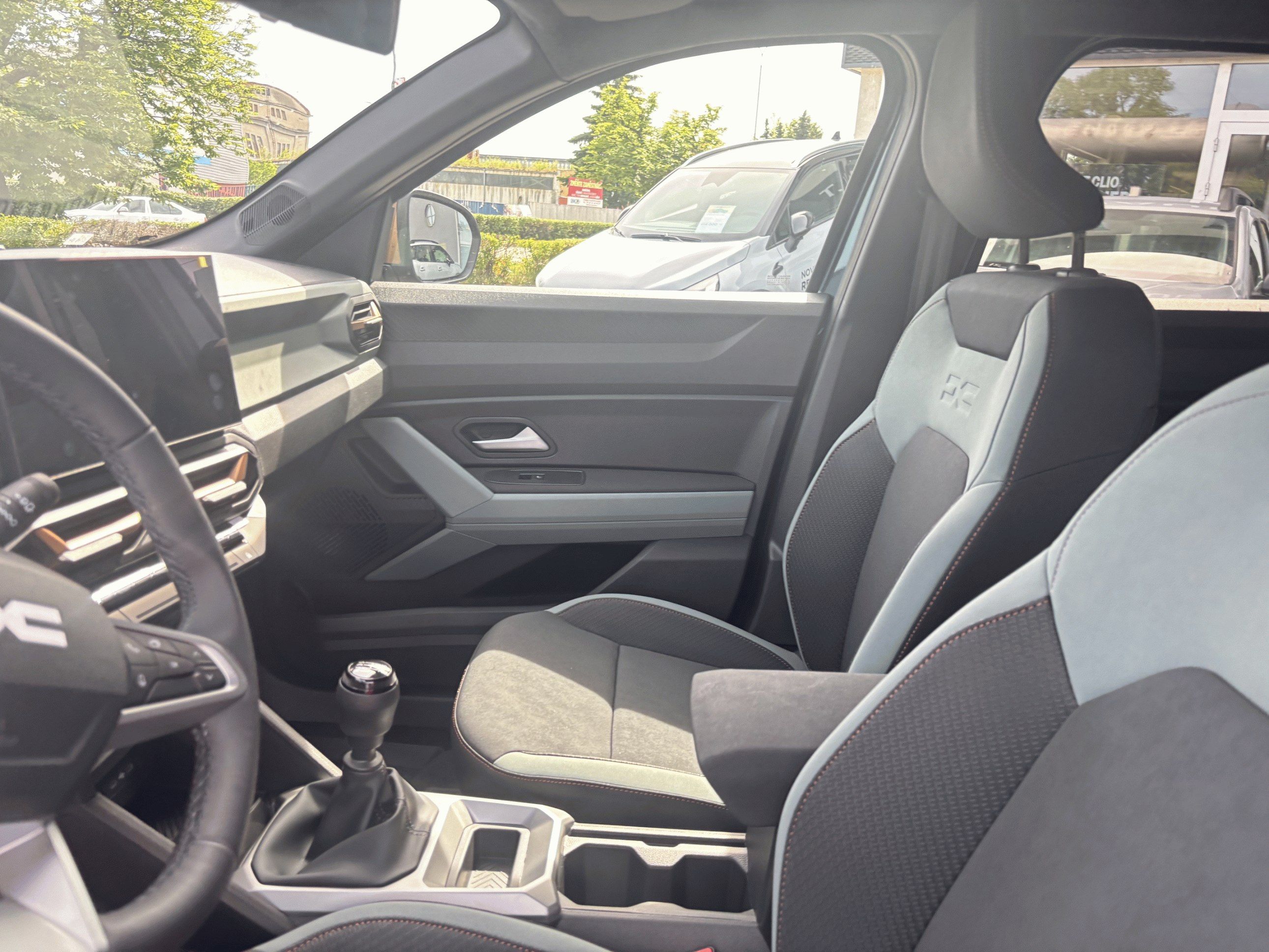 Dacia Bigster, extreme mild hybrid-G 140 - fotka 3