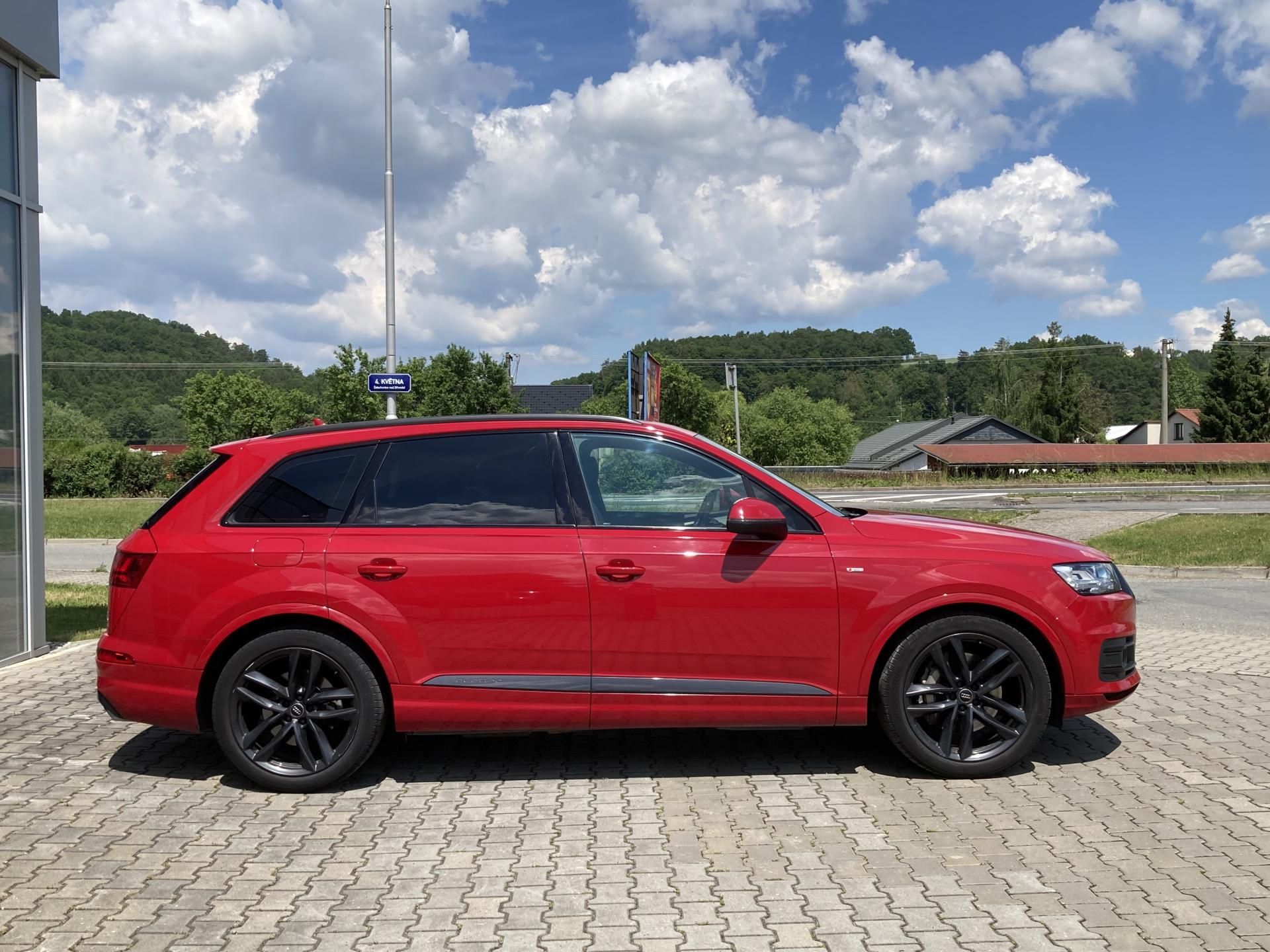 Audi Q7, 3.0 TDI quat, CZ, 1 maj, 7míst - fotka 6