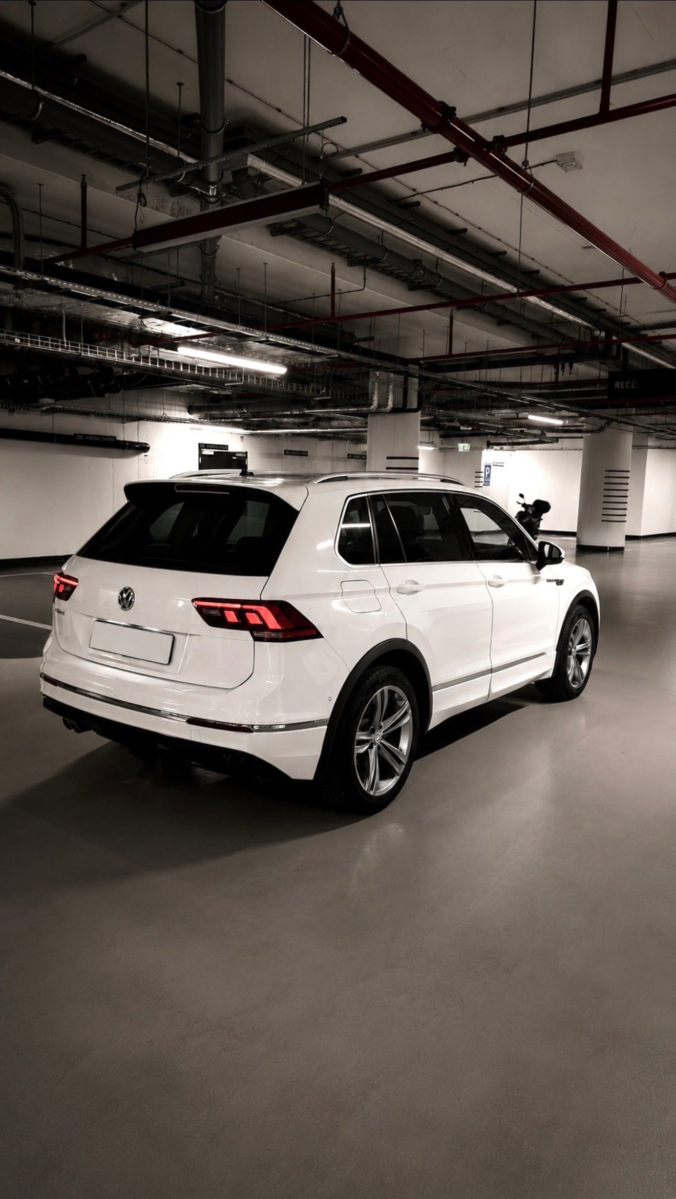 Volkswagen Tiguan, R-line, Automat, NOVÉ ROZVODY - fotka 4