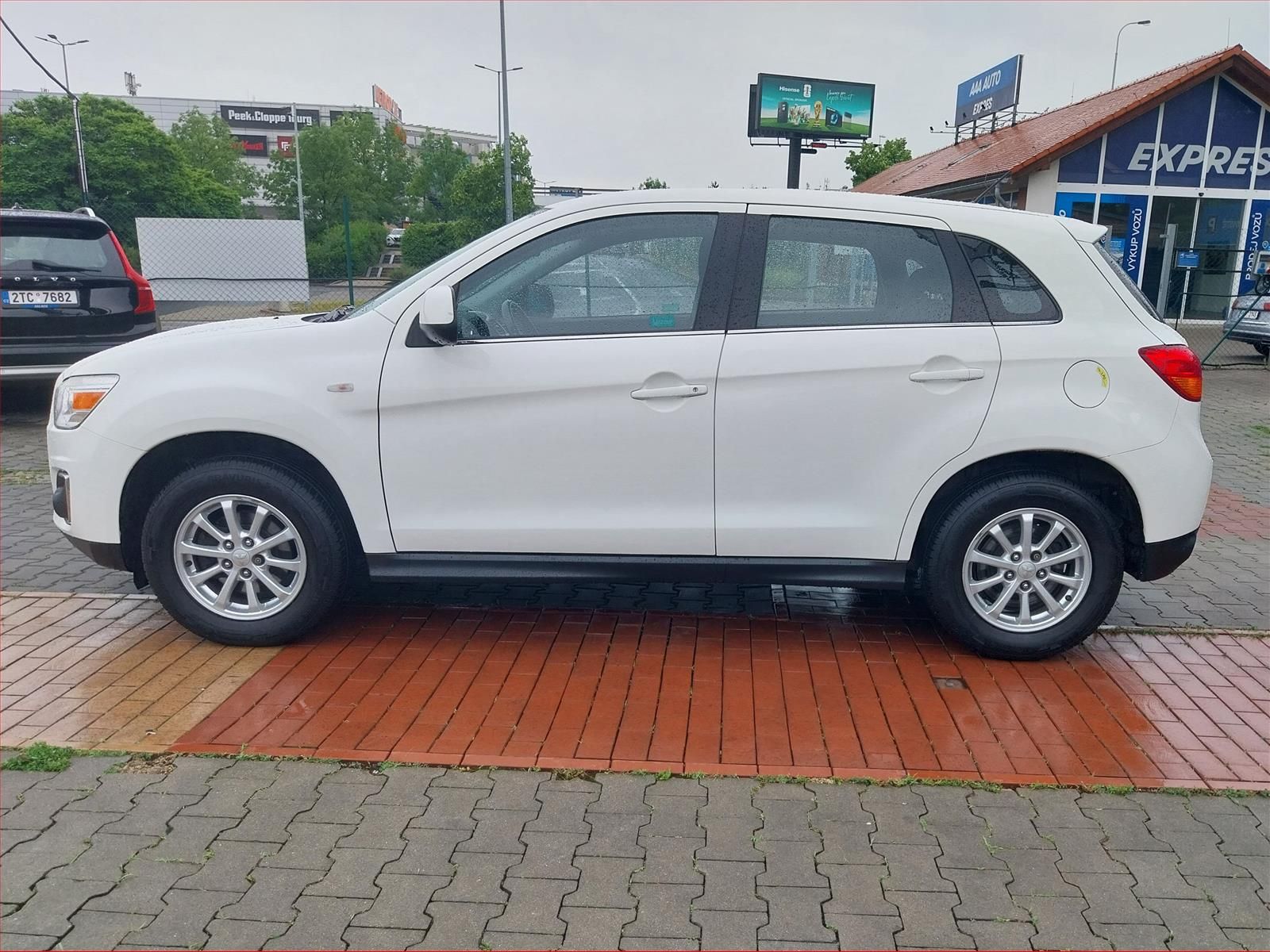 Mitsubishi ASX, 1.6 MIVEC, LPG, ČR,1.maj - fotka 3
