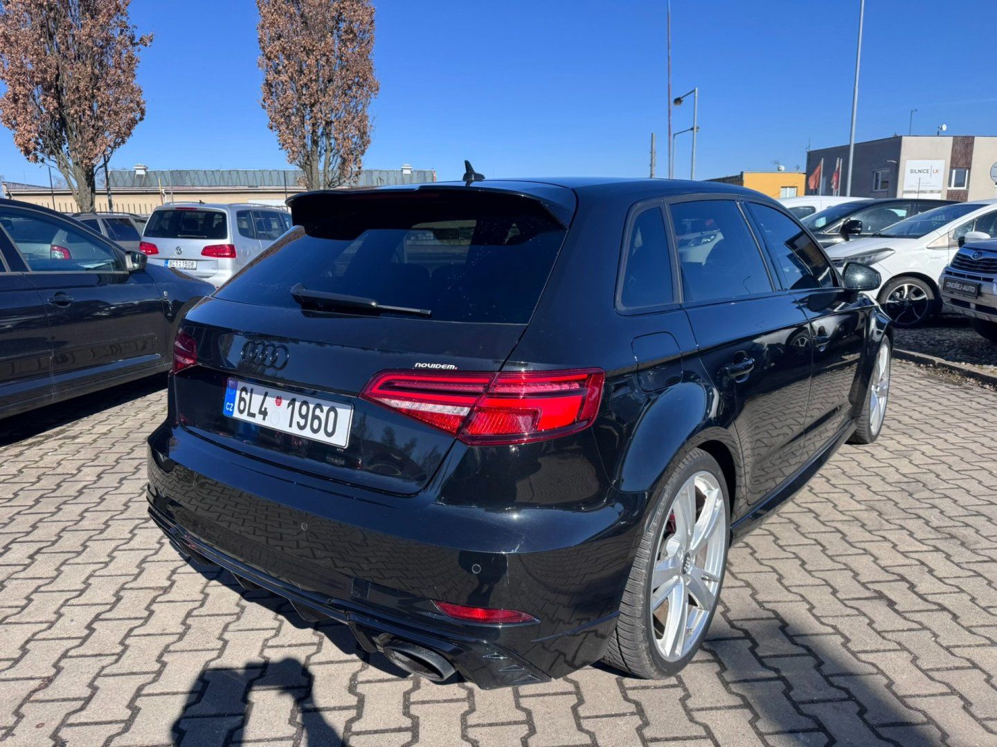 Audi RS3, 4X4 2,5 TFSI 400+ KONÍ KM - fotka 6