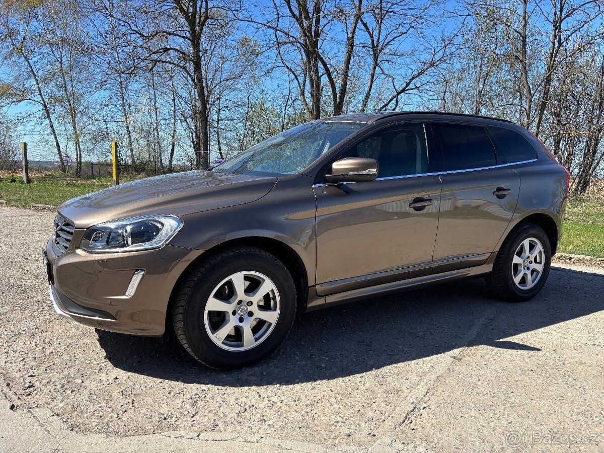 Volvo XC60, Volvo XC60 Automat 4x4 2,4D - fotka 5
