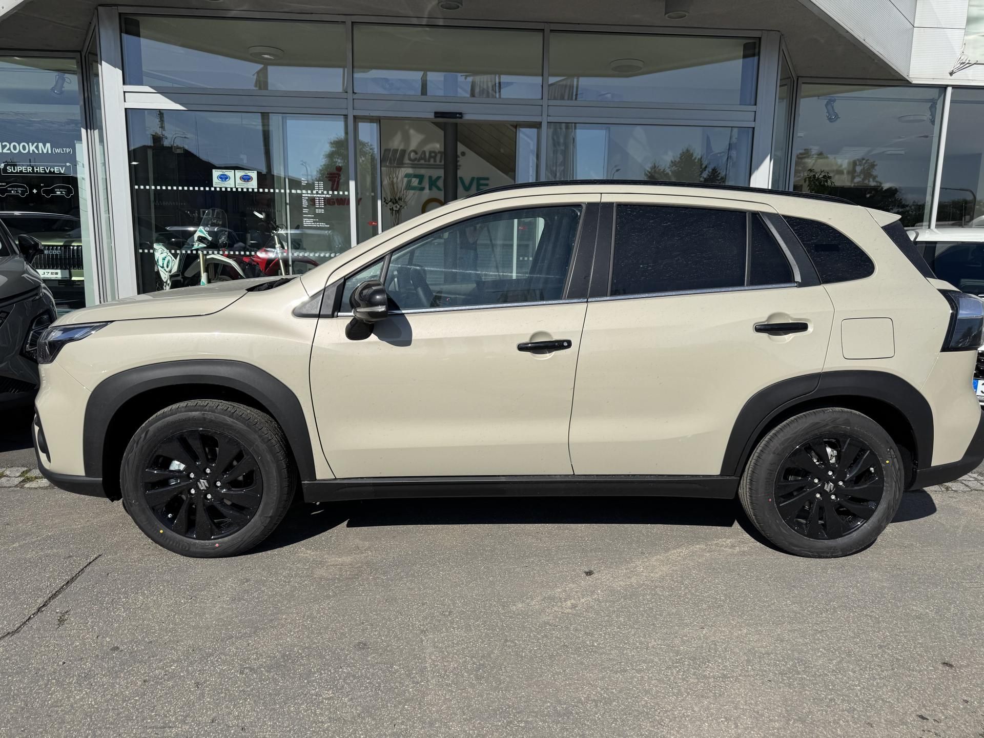 Suzuki S-Cross, 1,4 Elegance Black Edition - fotka 2