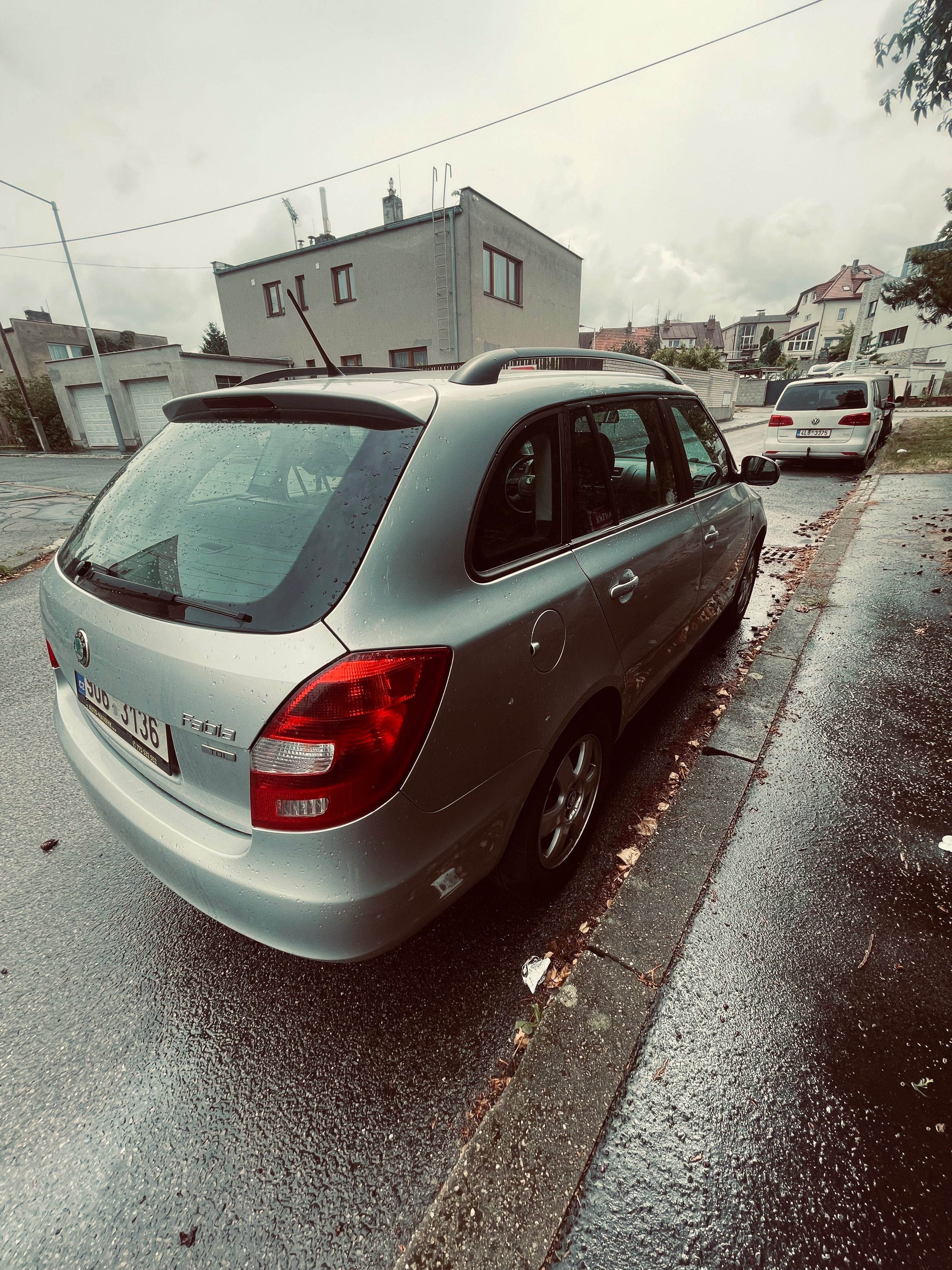 Škoda Fabia, 1.6 - fotka 3