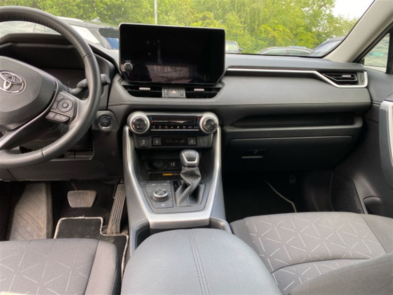 Toyota Rav4, 2.5 Hybrid e-CVT 4WD AT - fotka 3