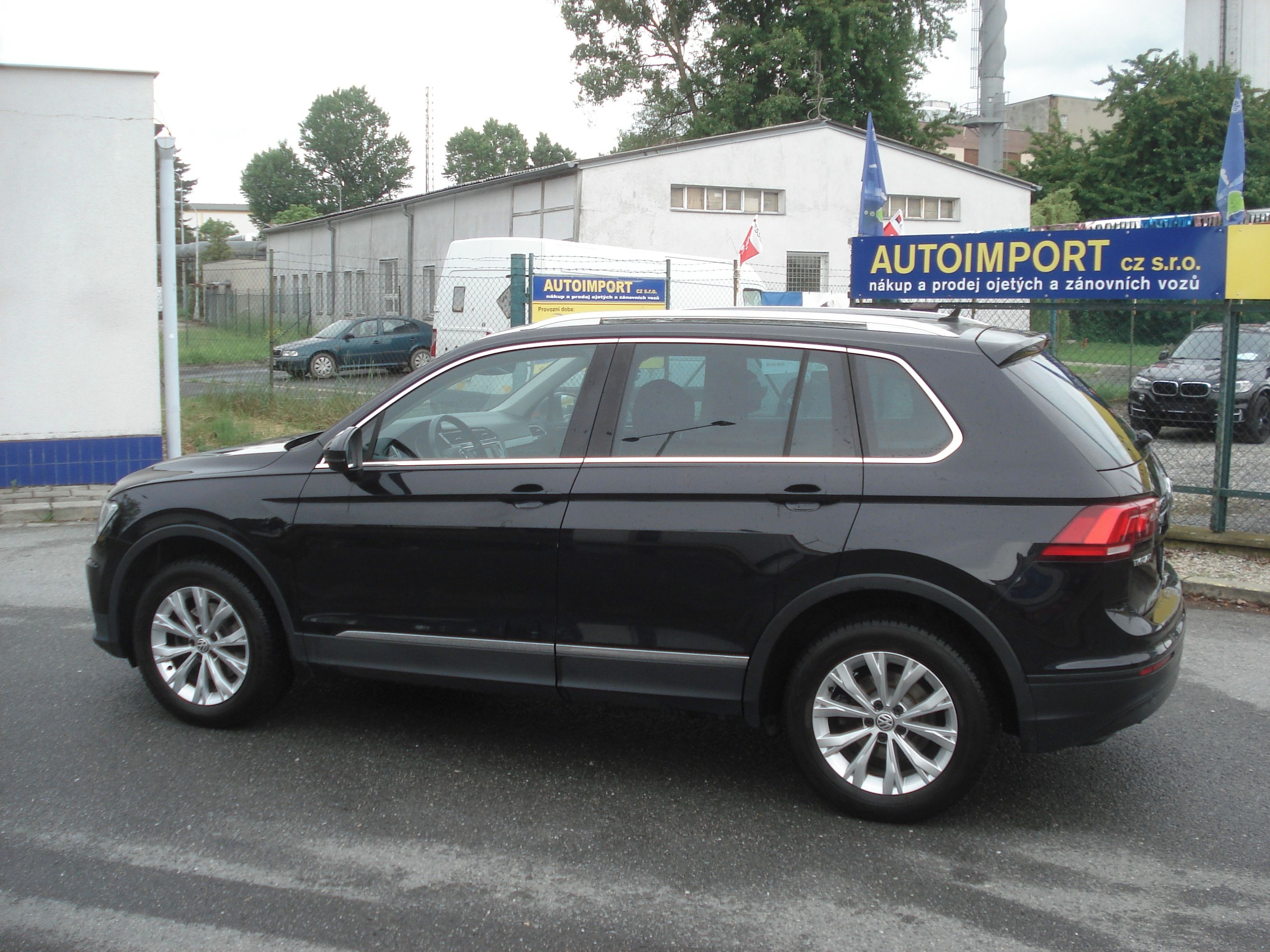 Volkswagen Tiguan, 2.0 TDi 4x4 Manuál NAVI - fotka 4