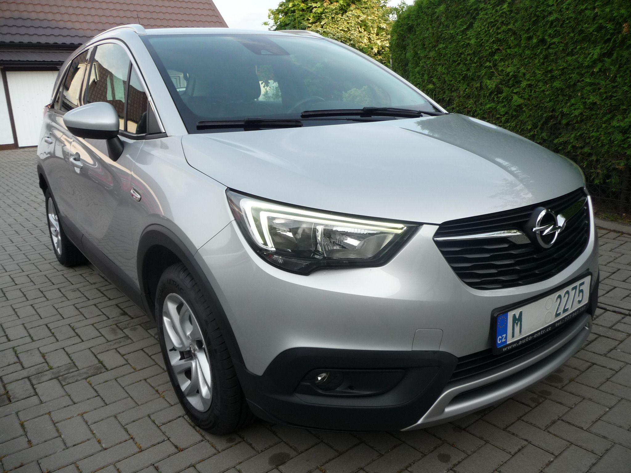 Opel Crossland X, 1.2i 81kw inovation po 1.majit - fotka 3