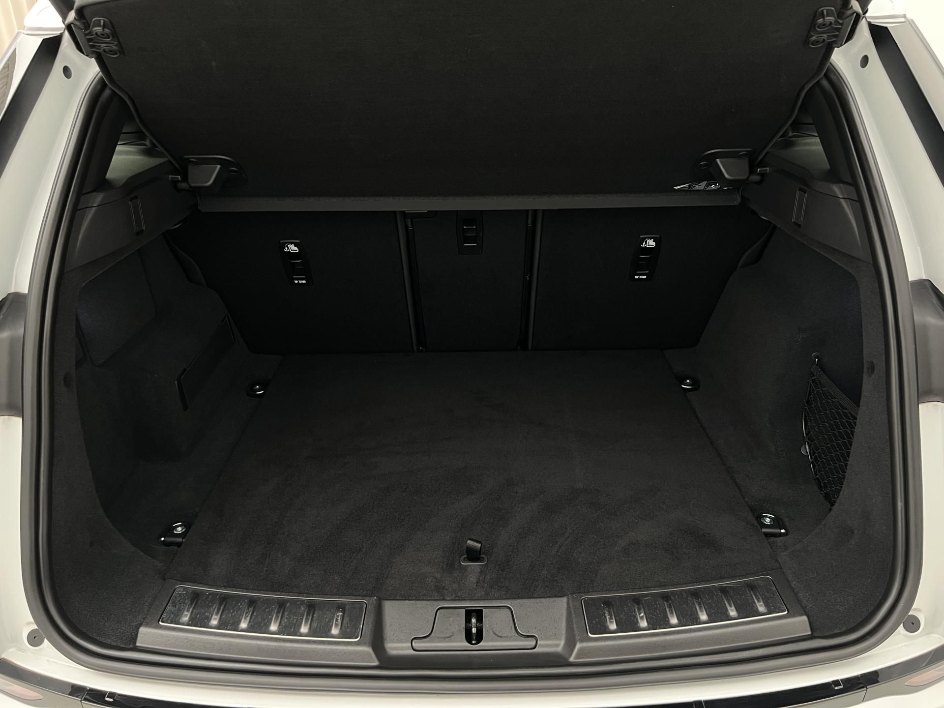 Land Rover Range Rover Evoque, D200 SE AWD AUT 1.maj. - fotka 4