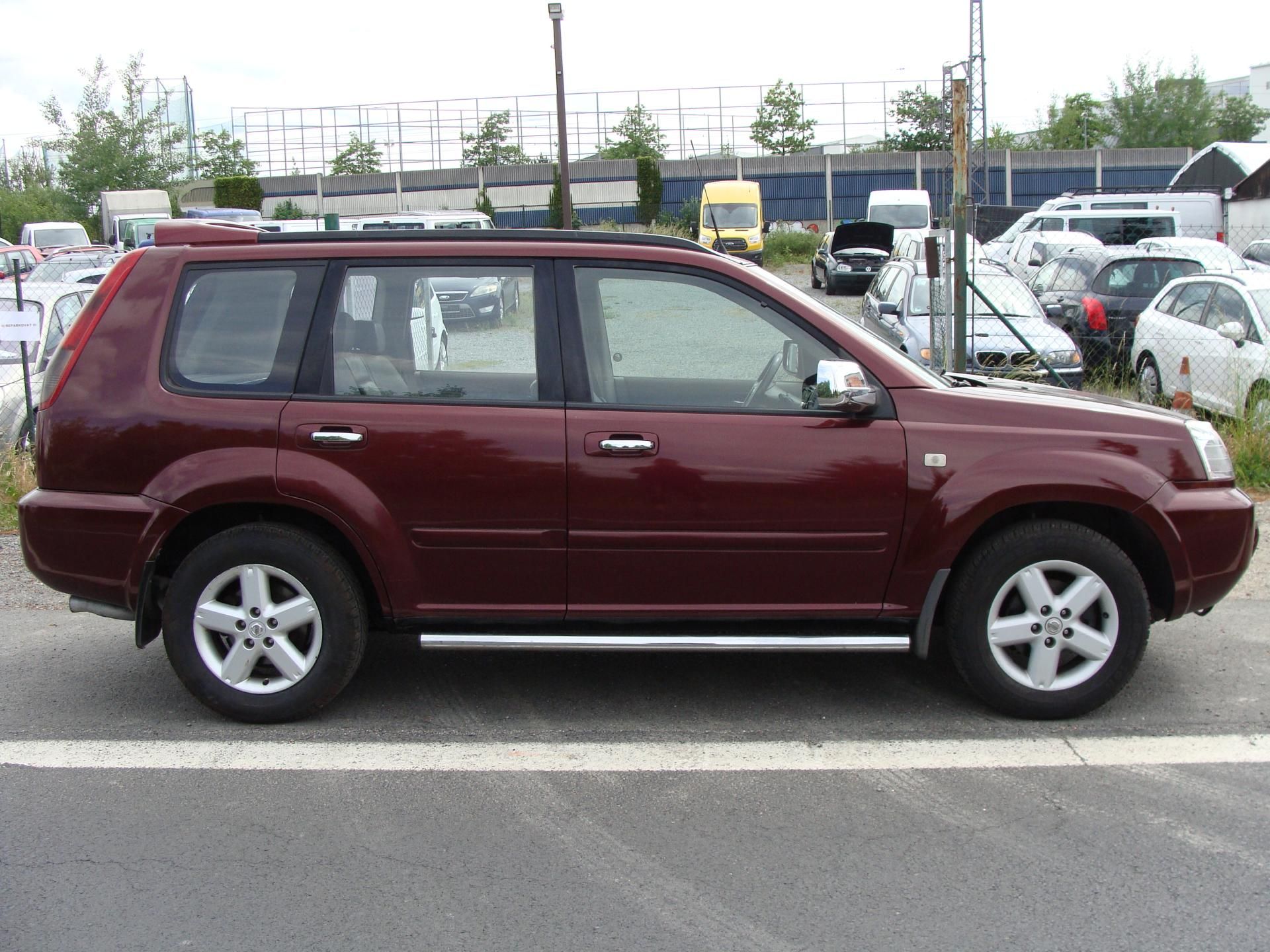Nissan X-Trail, 2.2 DCi, 100 kW, klimatizace - fotka 6
