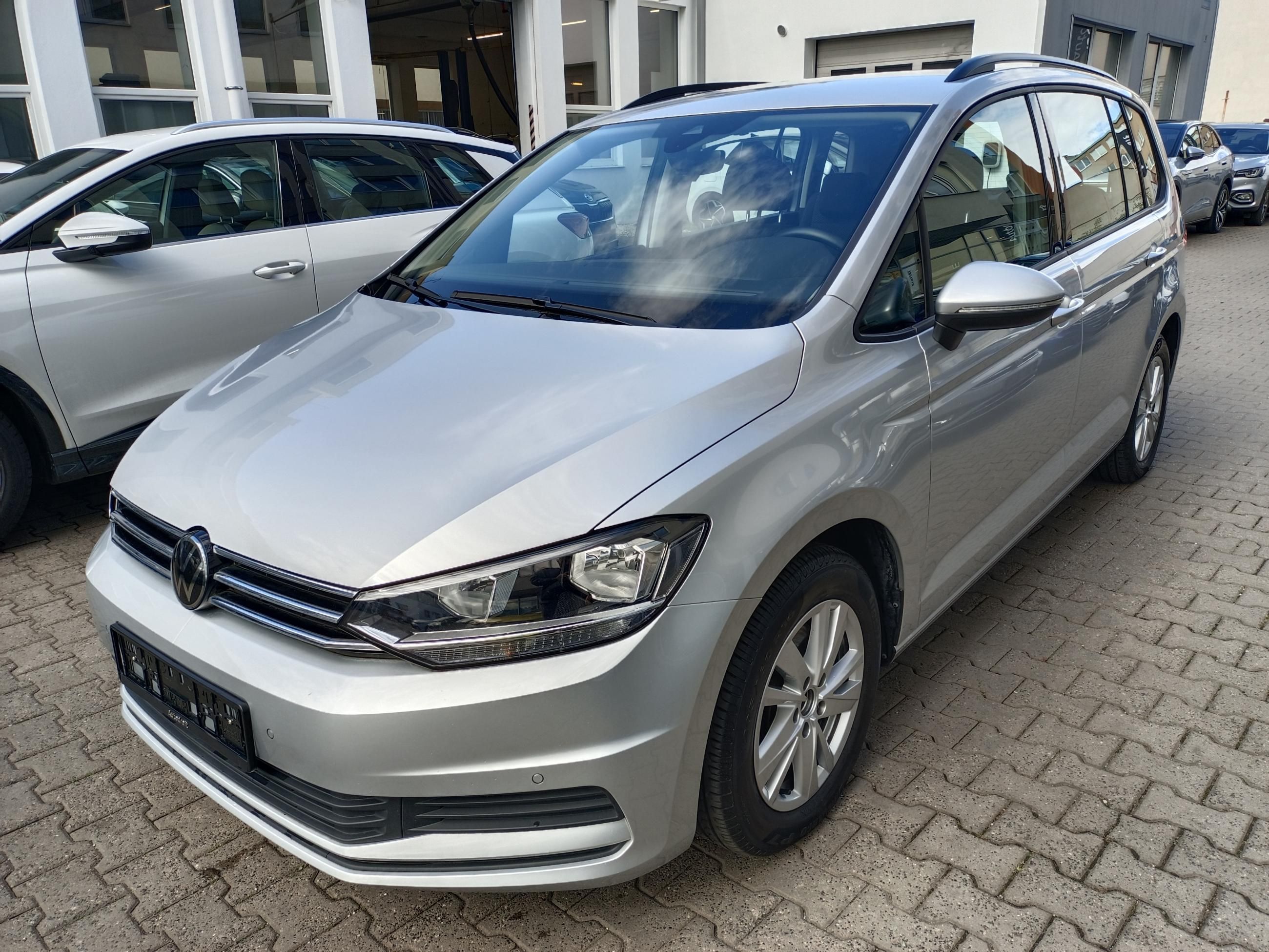 Volkswagen Touran, 2.0 TDI 90kW / ALU 16'' - fotka 3