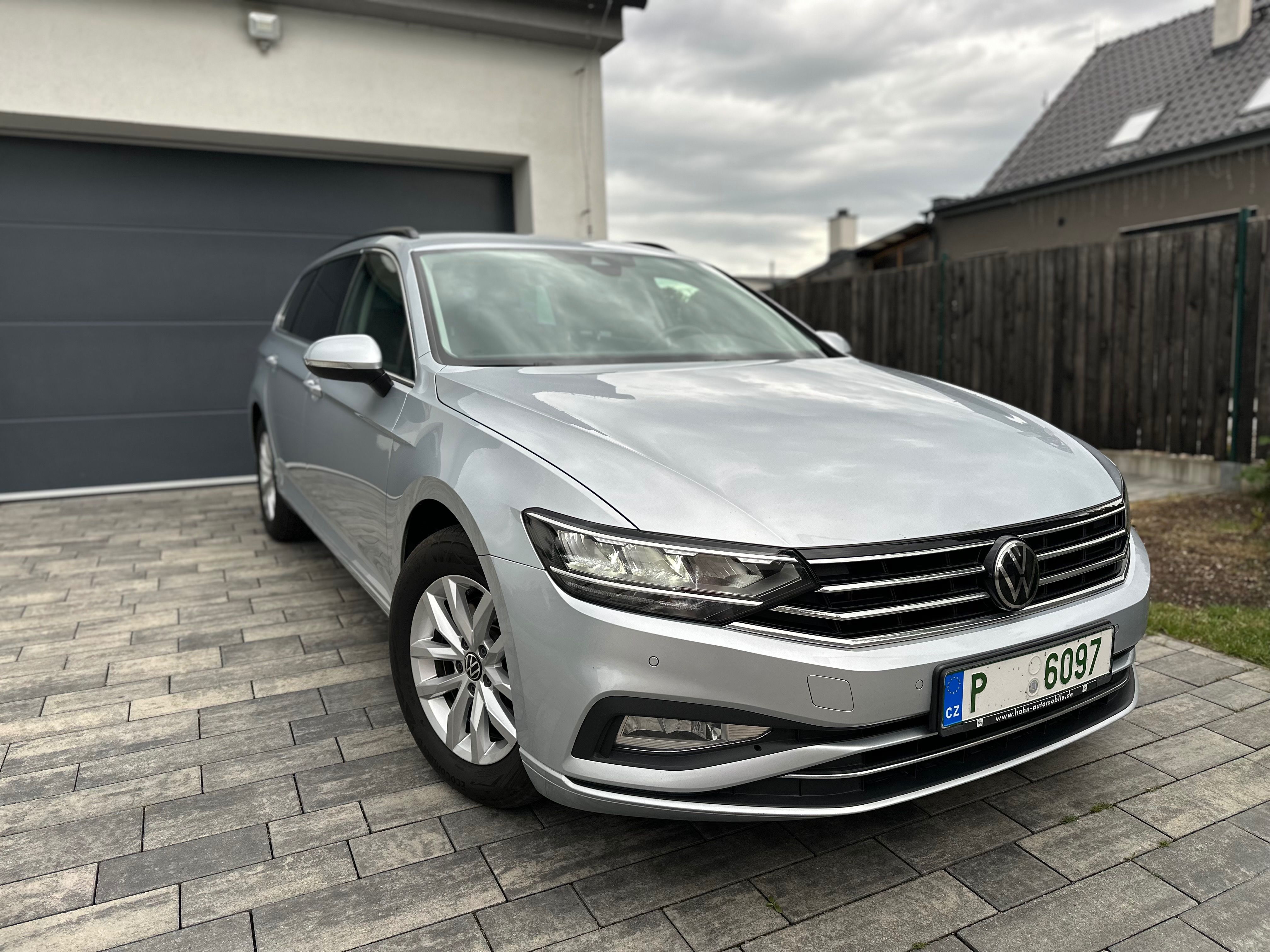 Volkswagen Passat, TDi 110KW DSG FullLED tažné - fotka 2