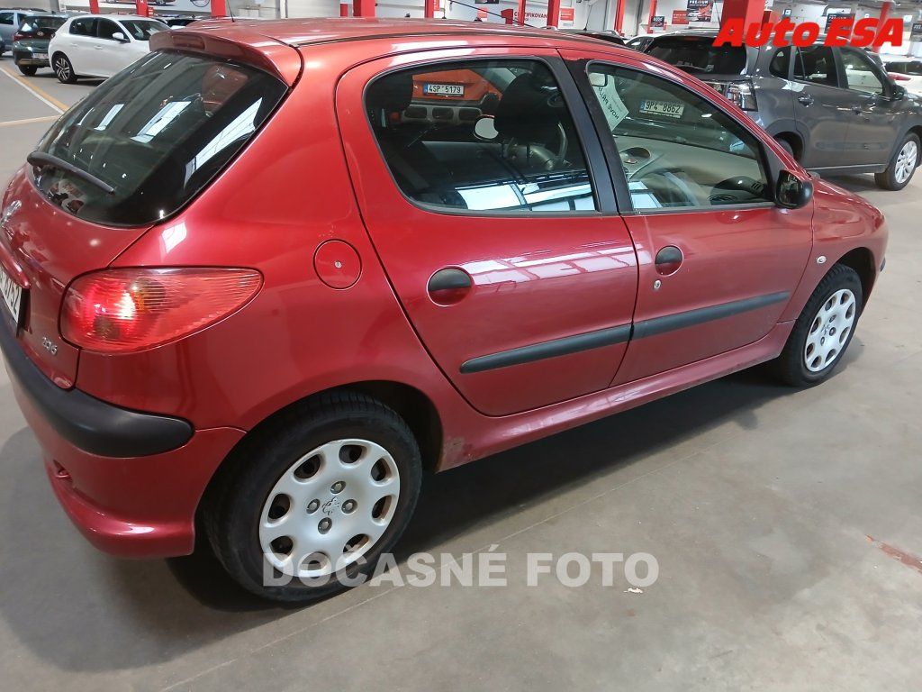 Peugeot 206, 1.4,ČR - fotka 2