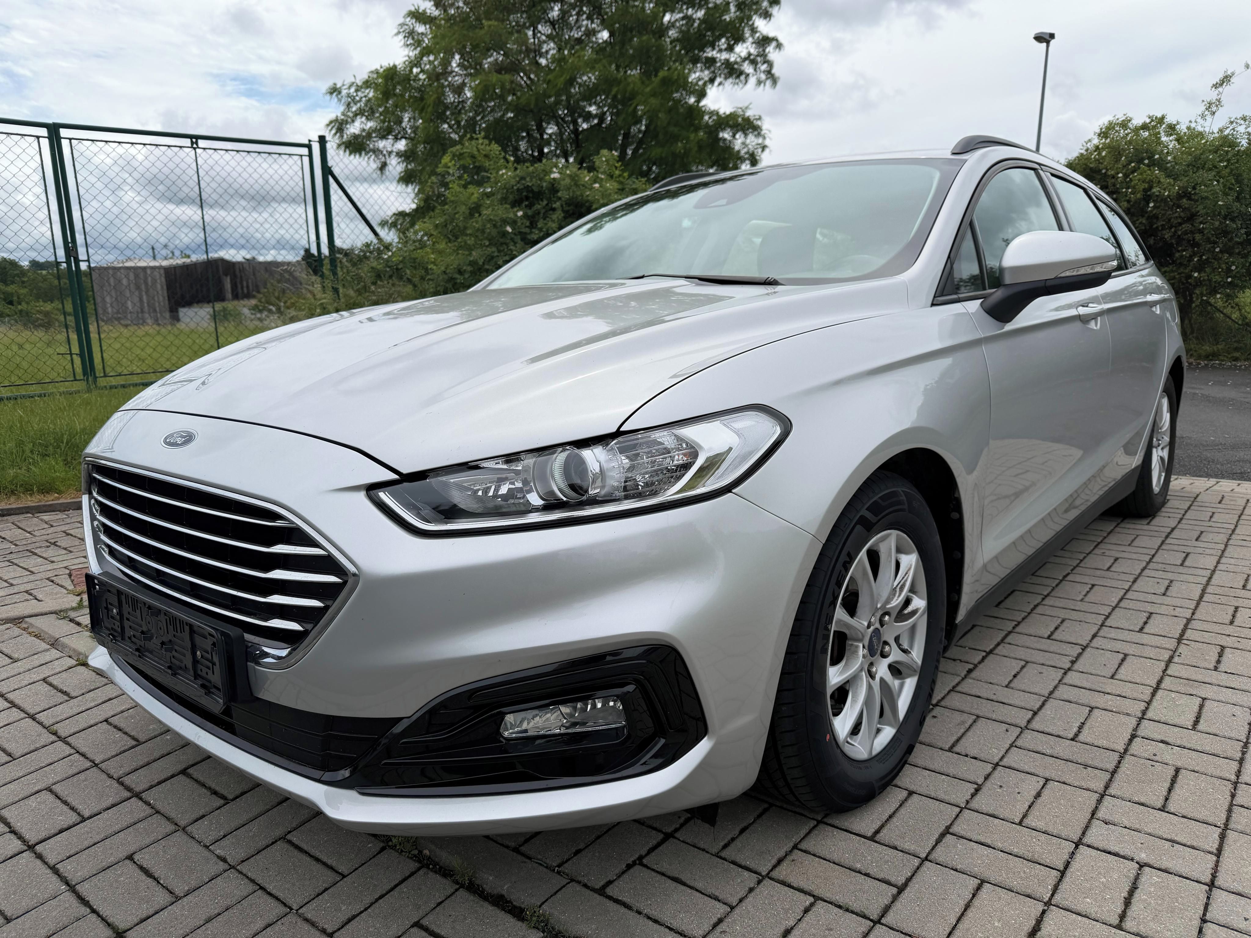 Ford Mondeo, 2,0 Tdci 110kW Trend serviska - fotka 2