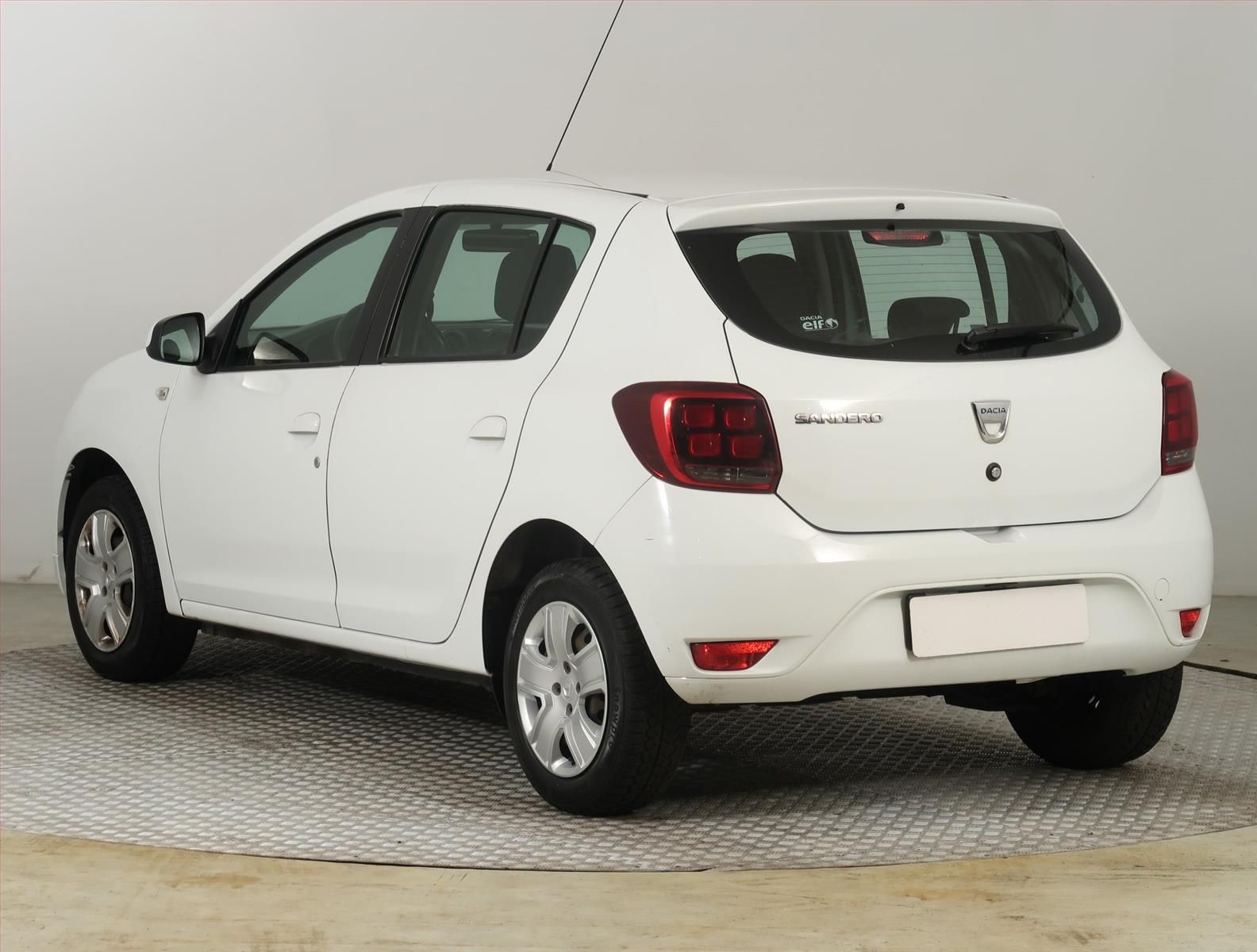 Dacia Sandero, 1.0 SCe, ČR,1.maj, Serv.kniha - fotka 4