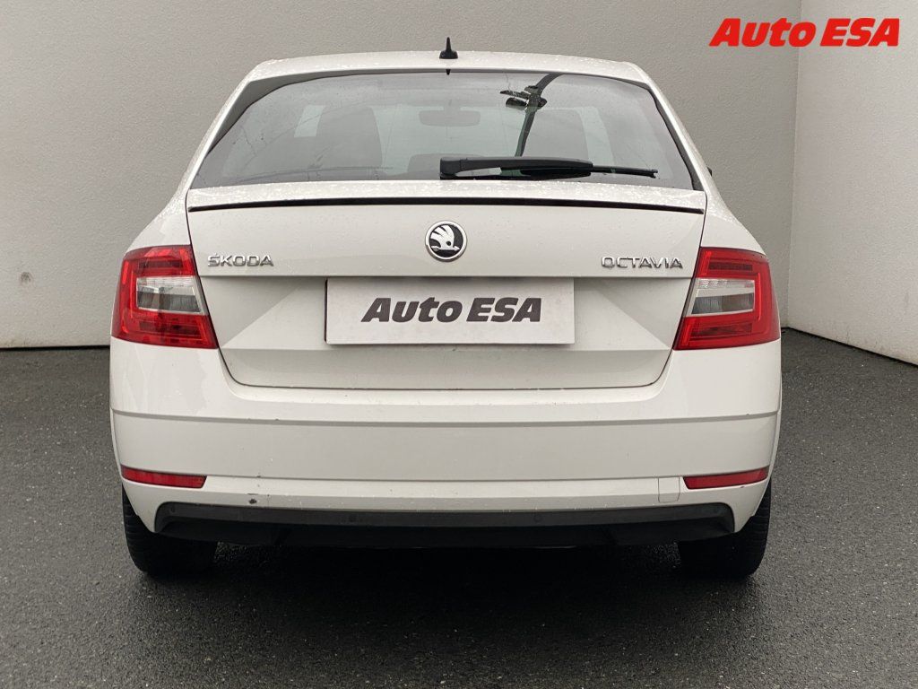 Škoda Octavia, 1.5 TSi,1.maj,ČR,Ambition - fotka 5