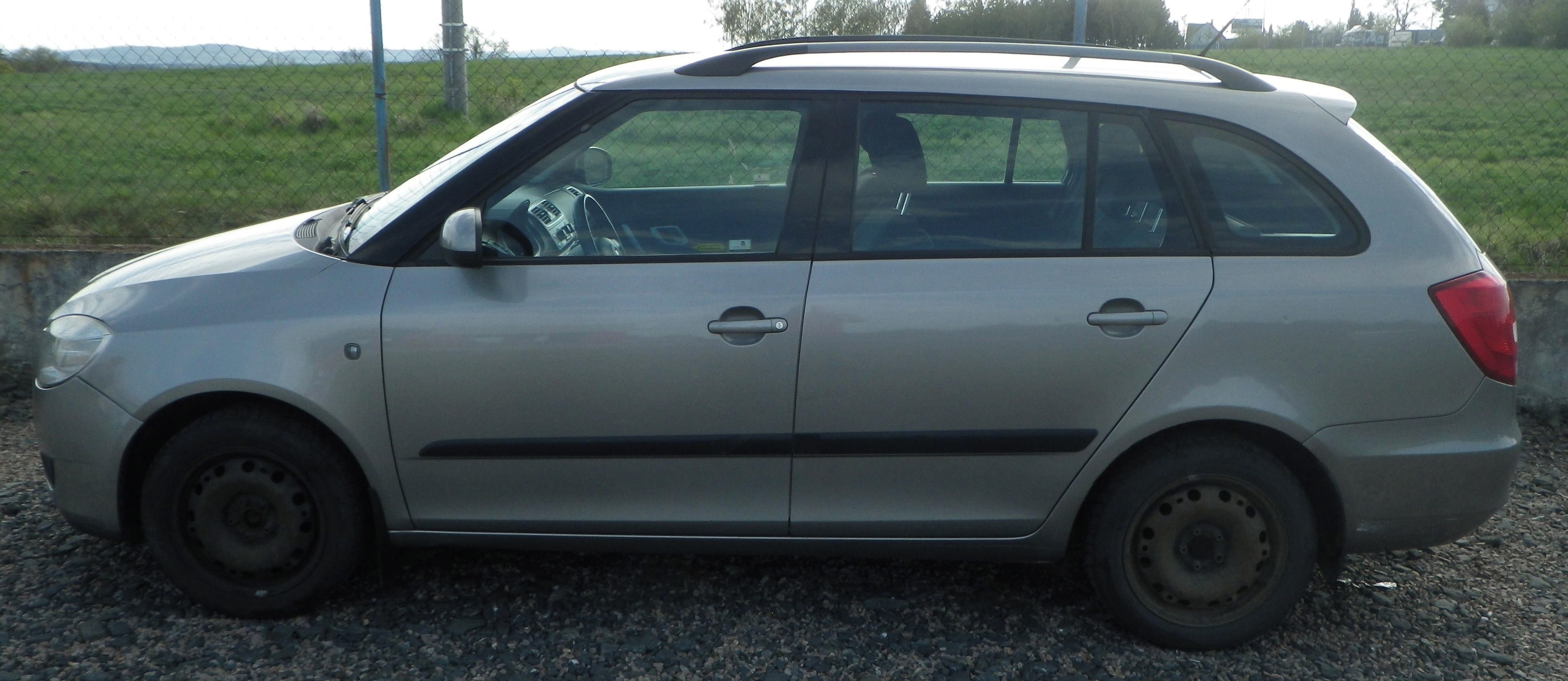 Škoda Fabia, 1.4i 16V 63 kW - fotka 5