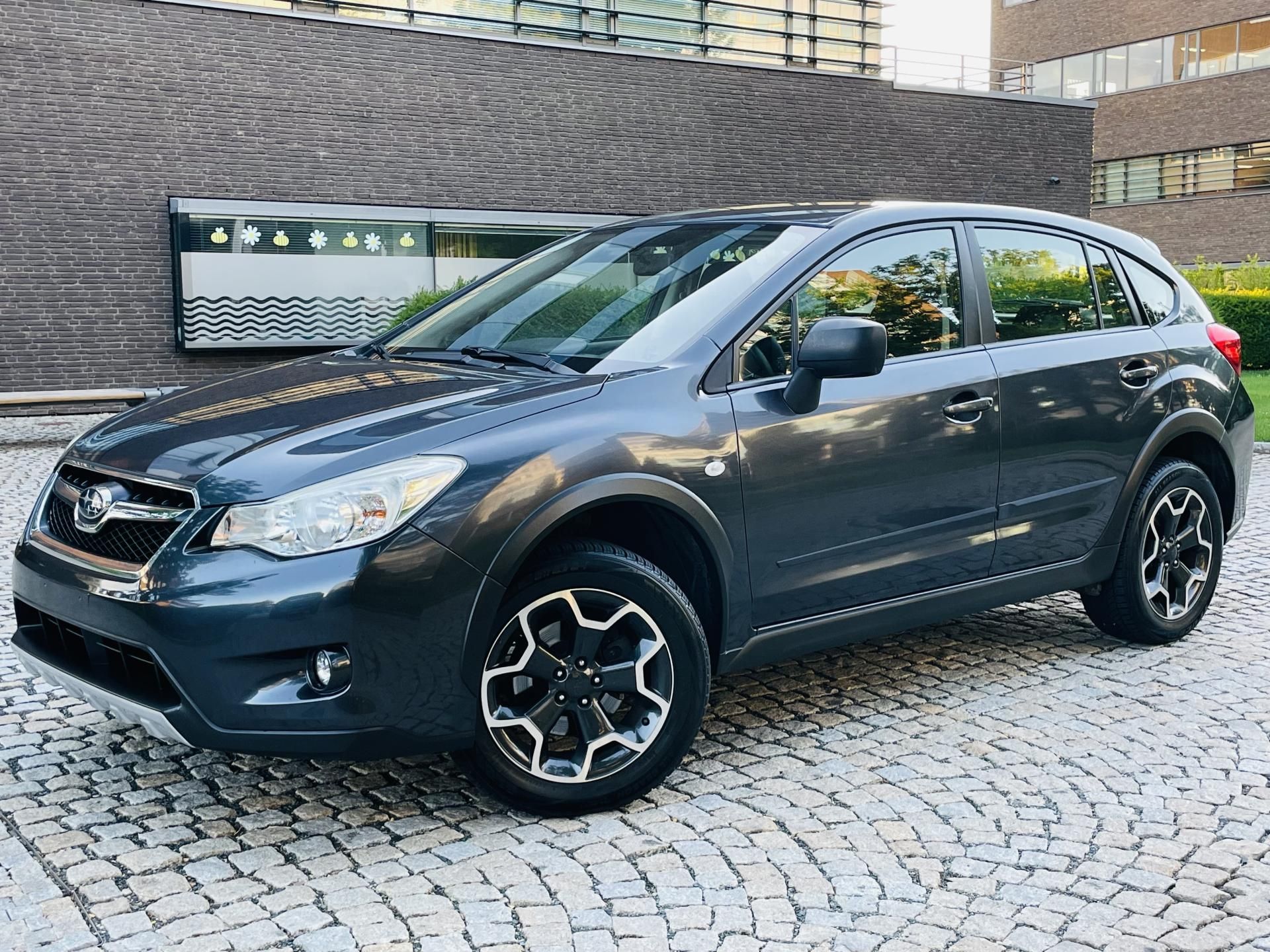 Subaru XV, 1.6i 4x4 1MAJ TAŽNÉ SERVISKA - fotka 3