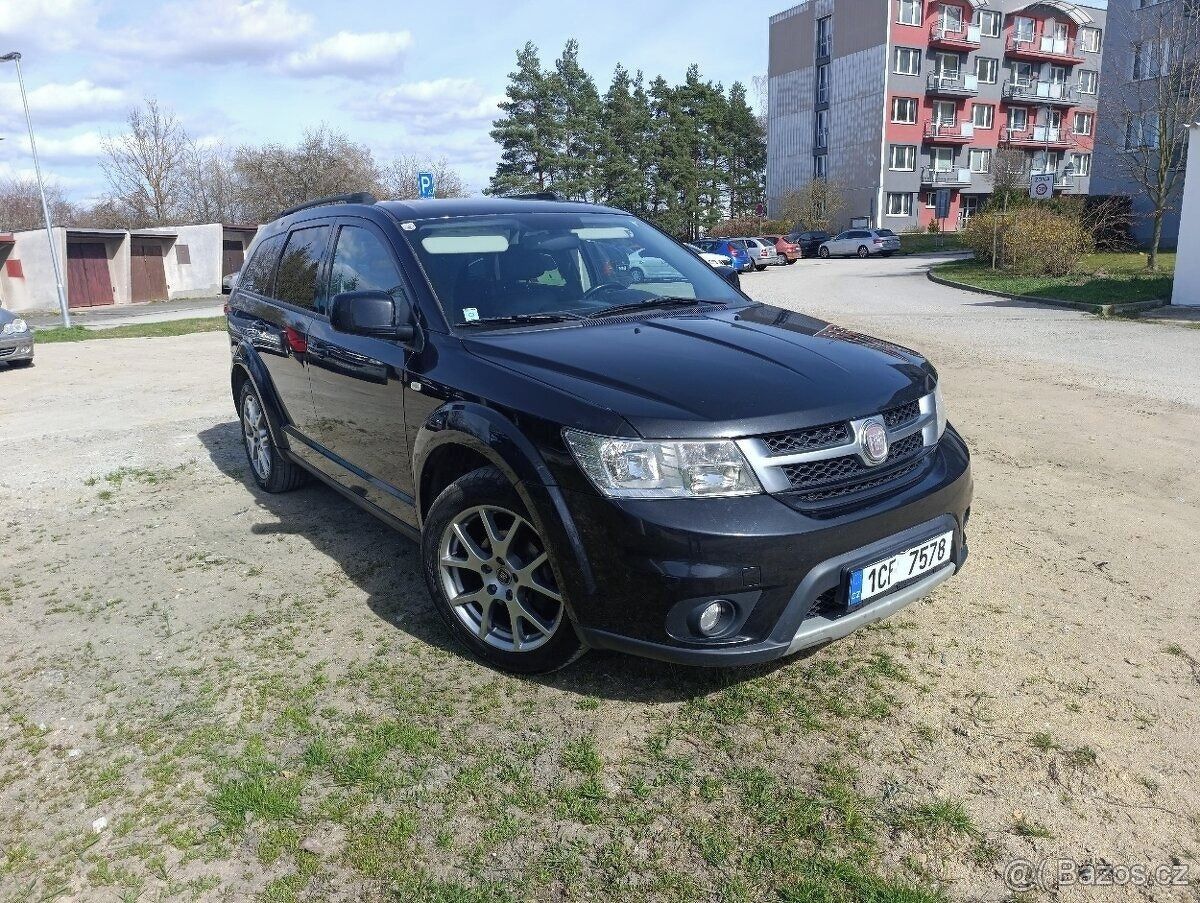 Fiat Freemont, 2.0 TDi 7 míst , kůže , tažné