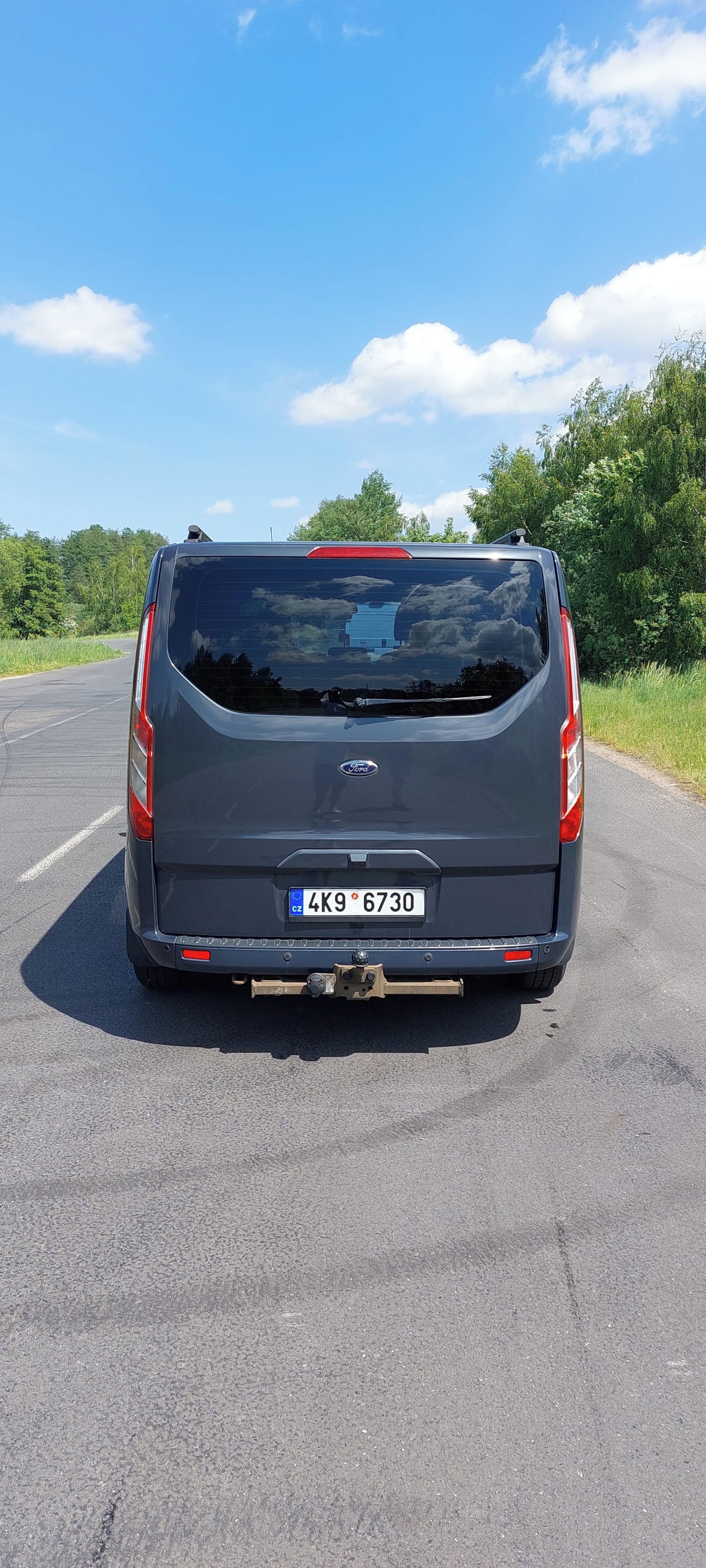 Ford Tourneo Custom - fotka 6