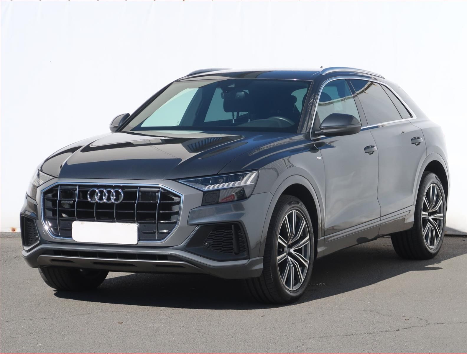 Audi Q8, 50 TDI, S-Line - fotka 2