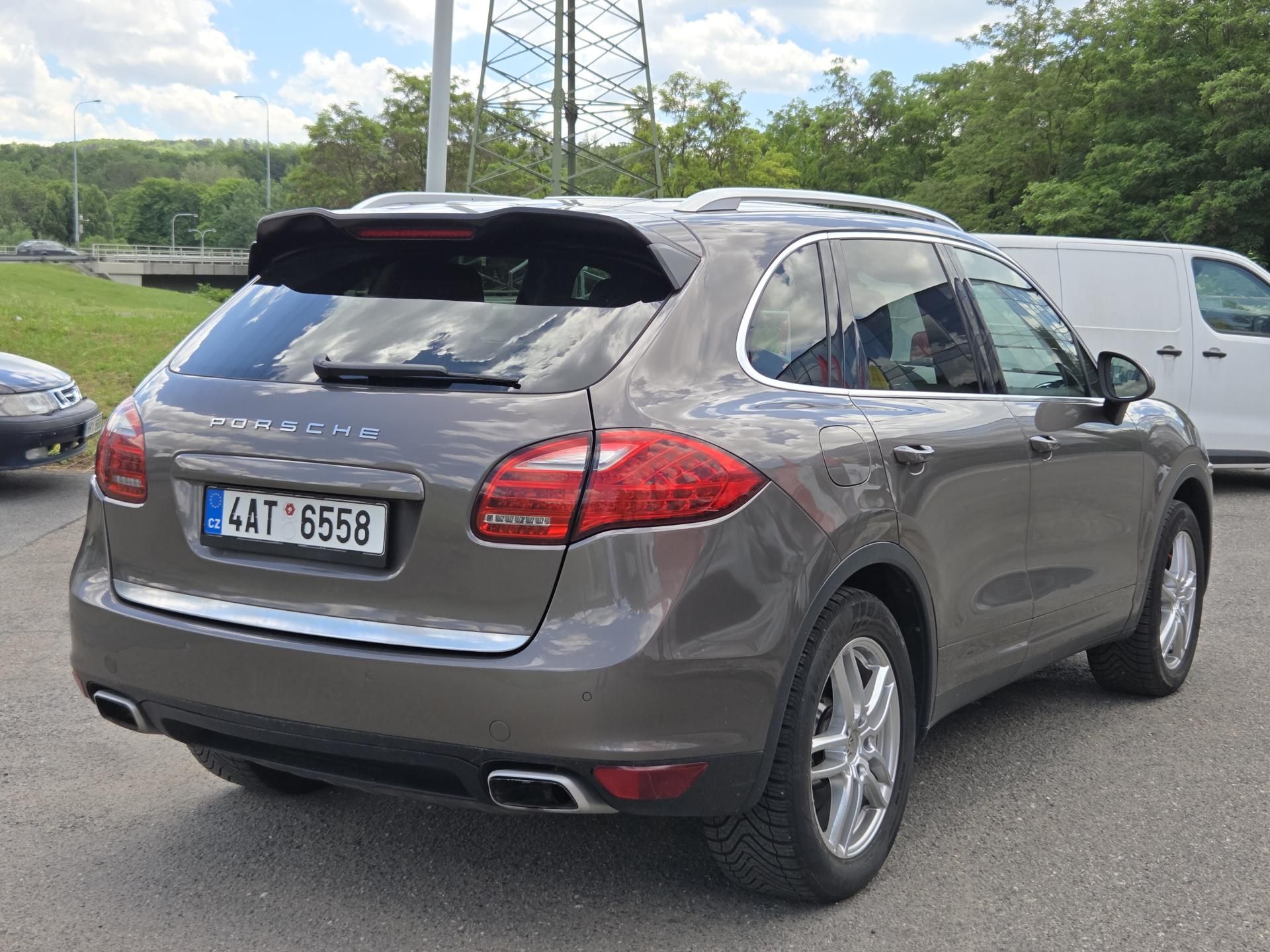 Porsche Cayenne, 3,0TDi  lze i na splátky VŠEM! - fotka 4