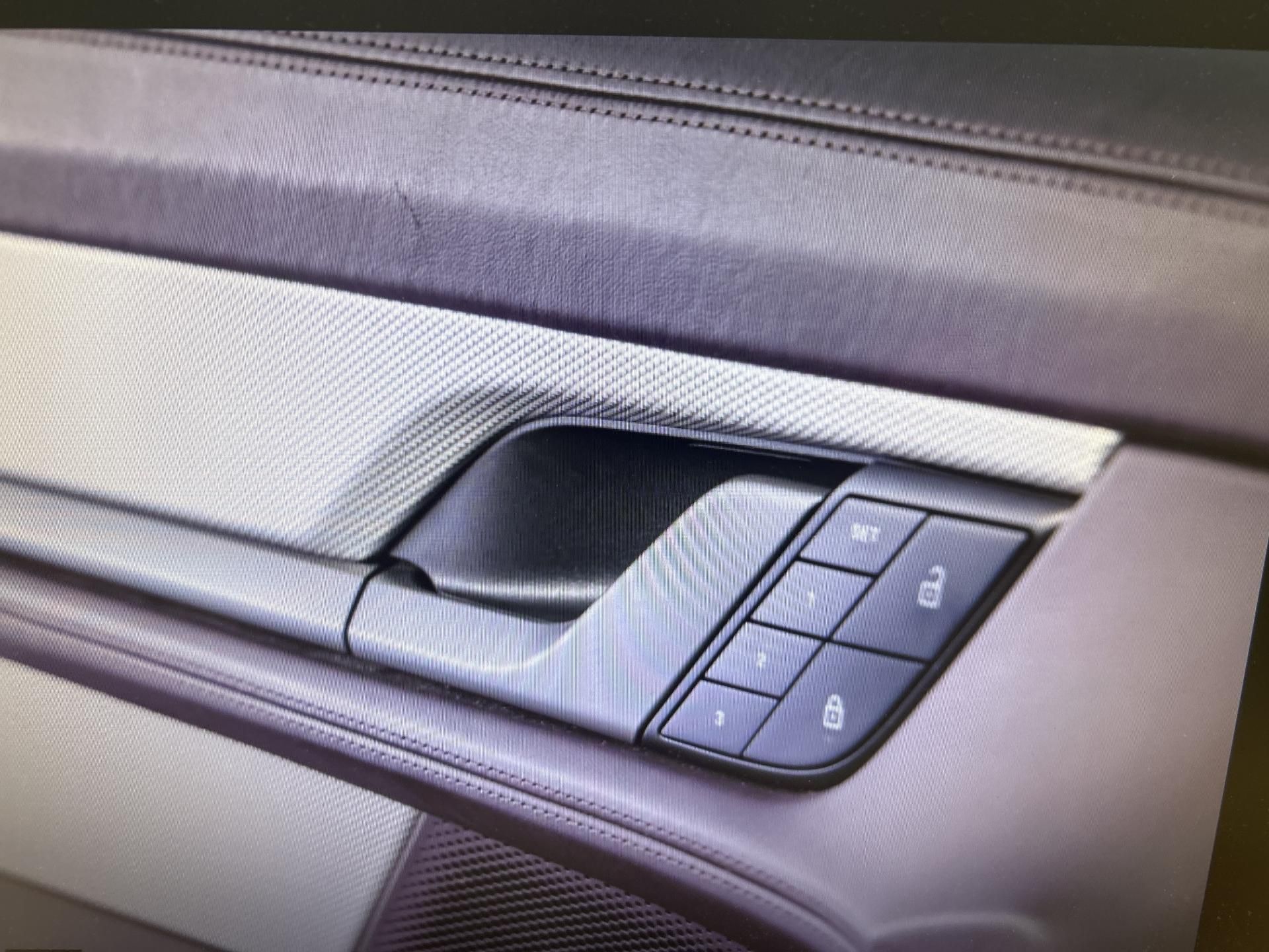 Porsche Taycan, 4 CROSS TURISMO 95% - fotka 6