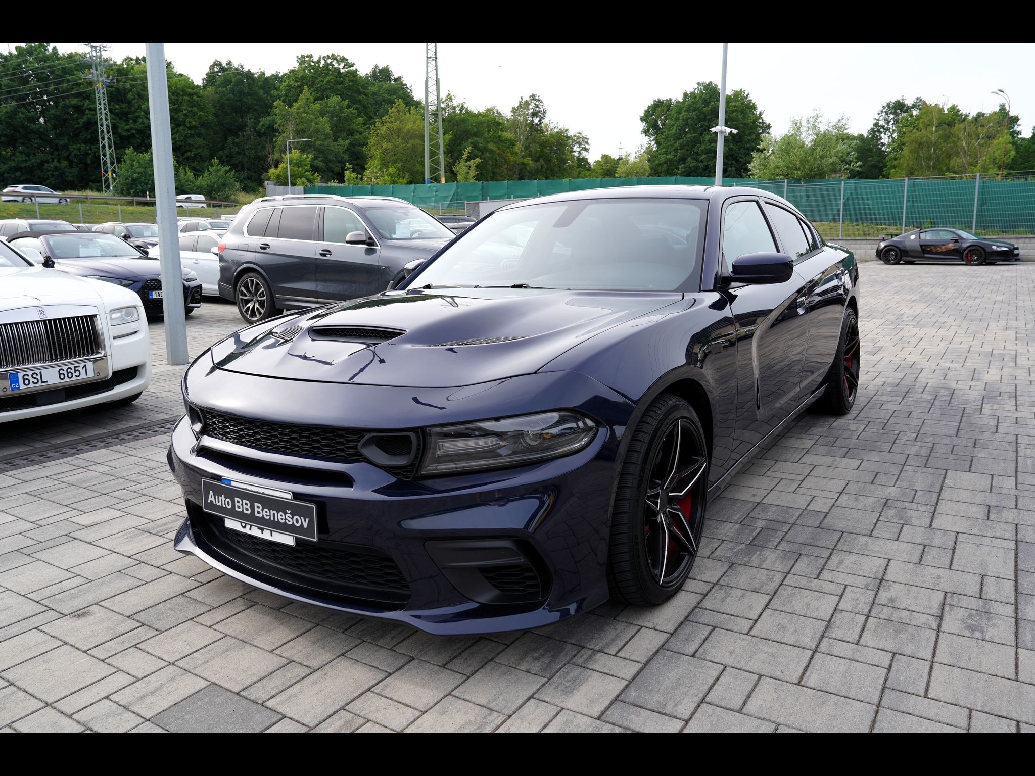 Dodge Charger, 5.7 V8 Hemi/kůže/AT/375 PS - fotka 2