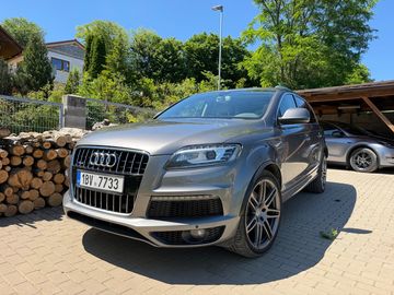 Audi Q7 4.2 V8 TDI 250kw 2012