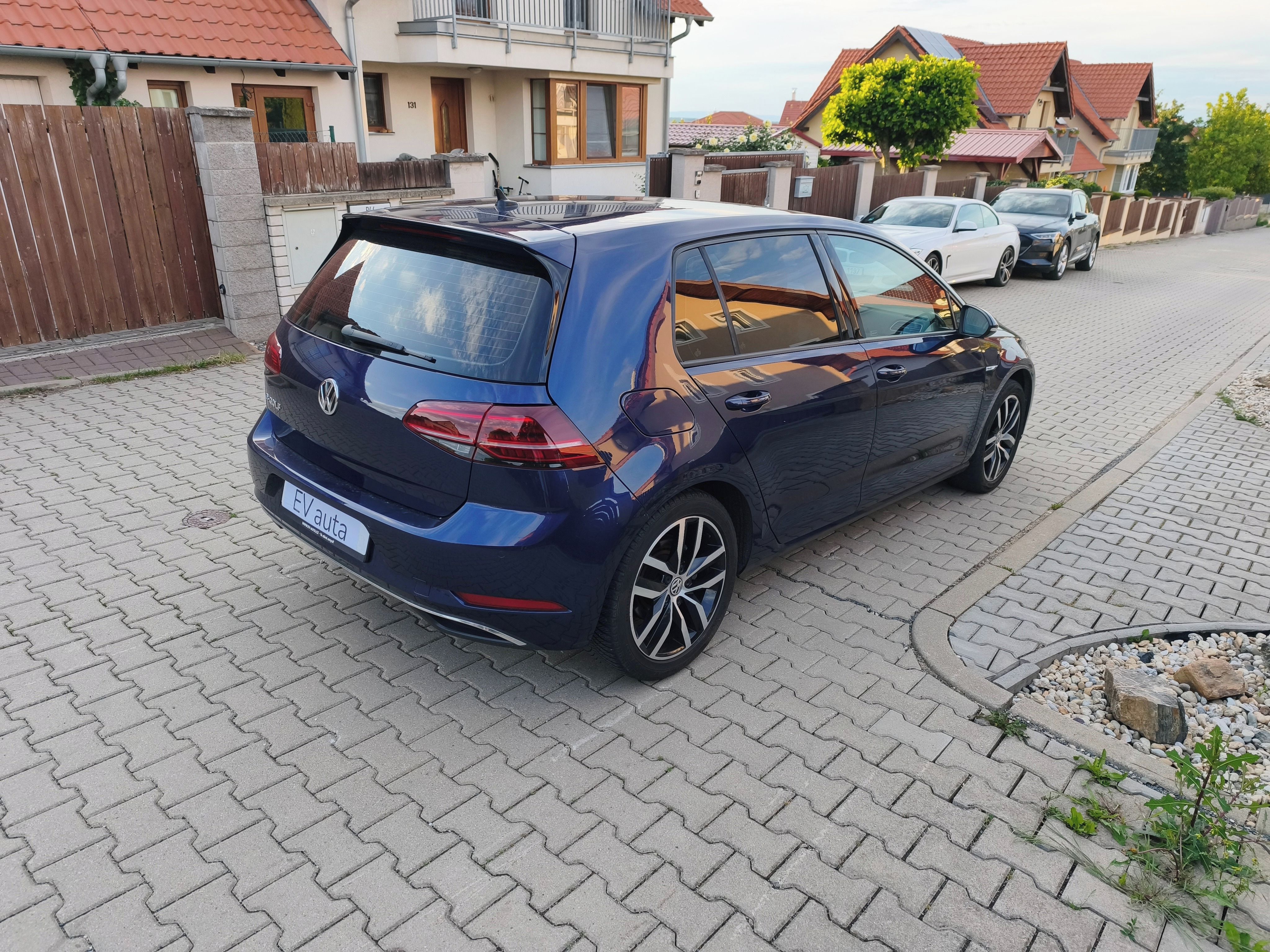 Volkswagen e-Golf, TČ*DigiKokp*Keyles*vyhřev*Kam - fotka 5