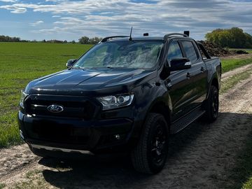 Ford range black edition