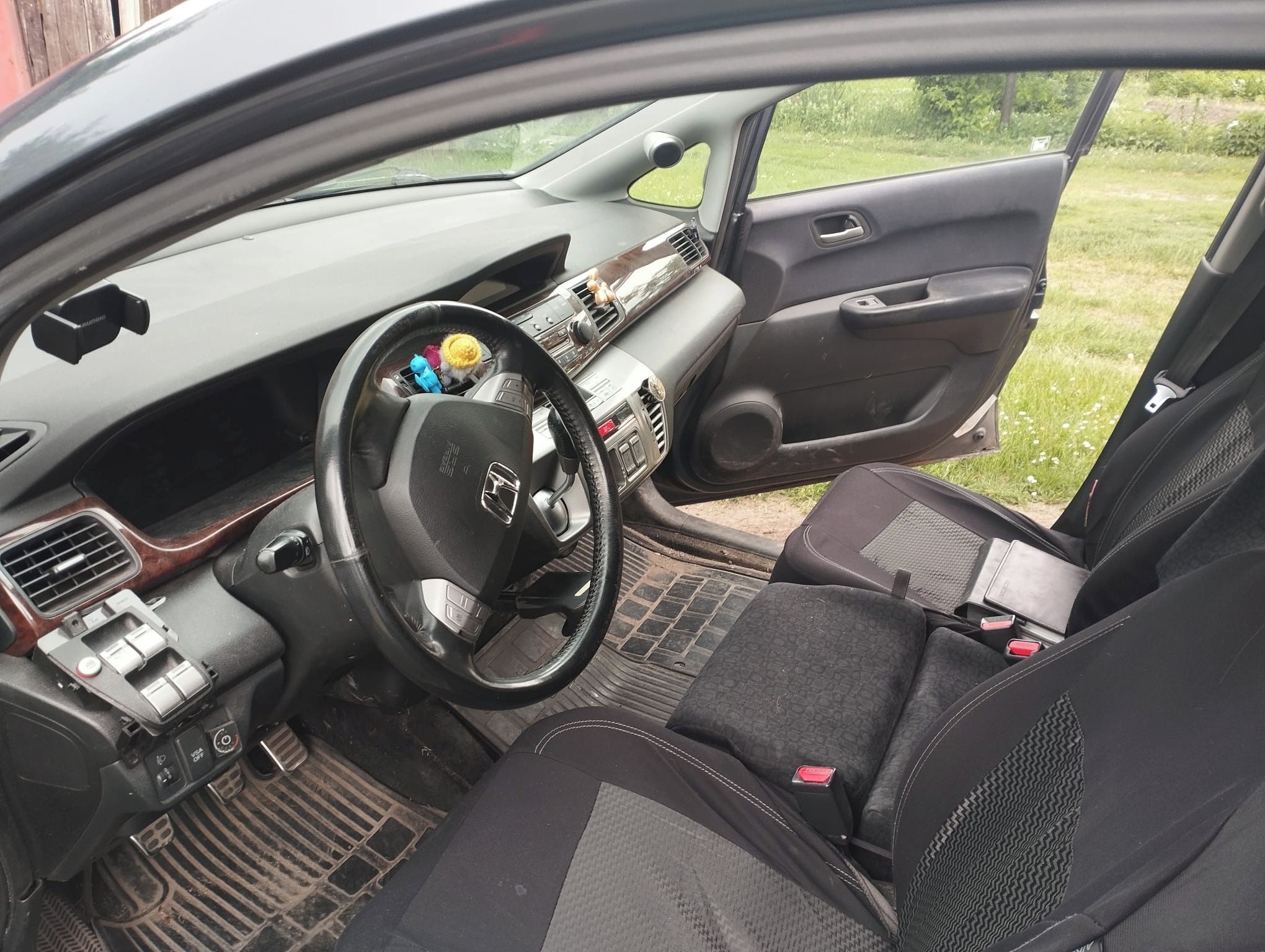 Honda FR-V, 2.0 benzín + LPG
