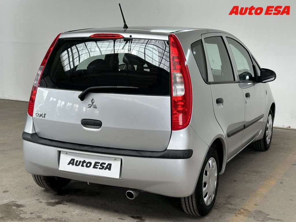 Mitsubishi Colt, 1.3i - fotka 4