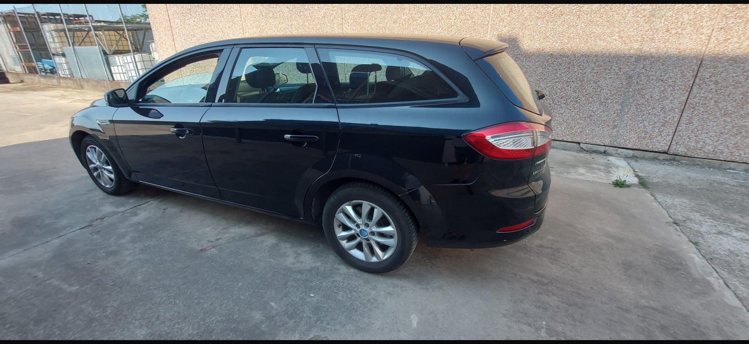 Ford Mondeo, Combi 2,0 TDCi 120 kw.2013.Top - fotka 4