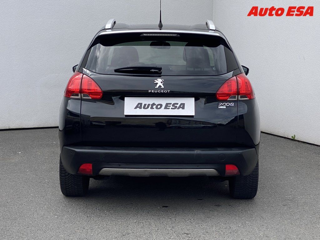 Peugeot 2008, 1.6 e-HDI,AT,panorama - fotka 5