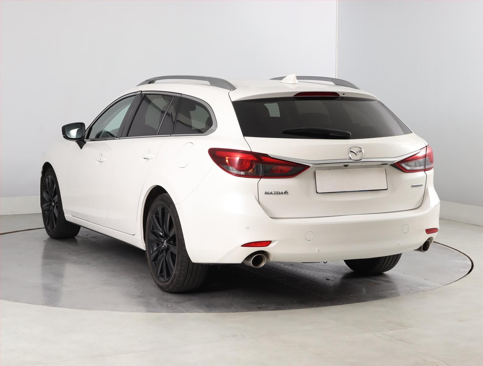 Mazda 6, 2.5 Skyactiv-G, Automat - fotka 4