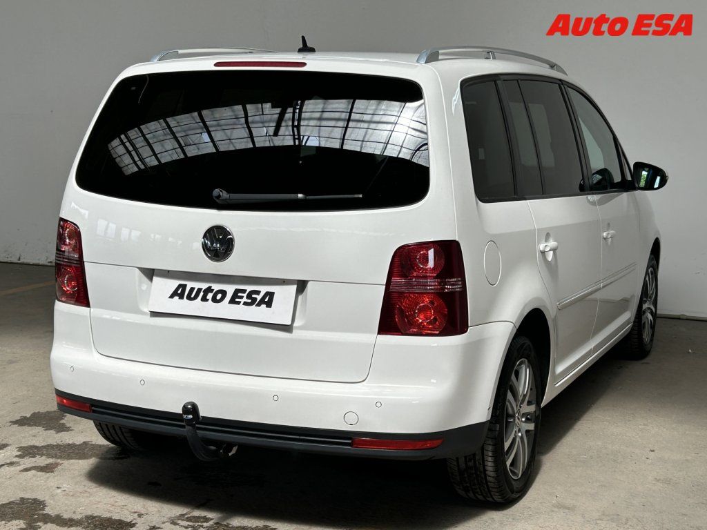 Volkswagen Touran, 1.4 TSi,Highline - fotka 4