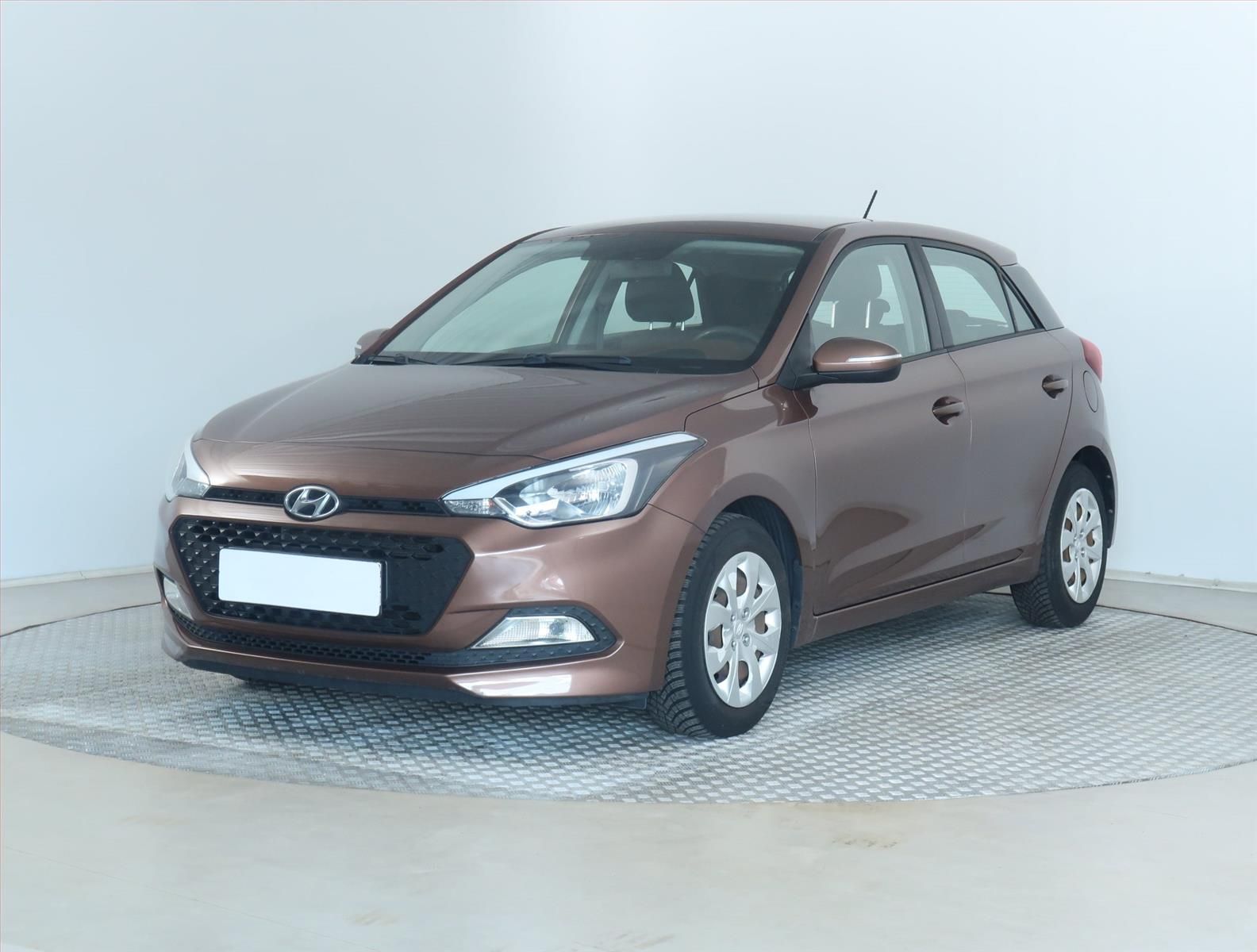 Hyundai i20, 1.2, Plus, Serv.kniha, Klima - fotka 2