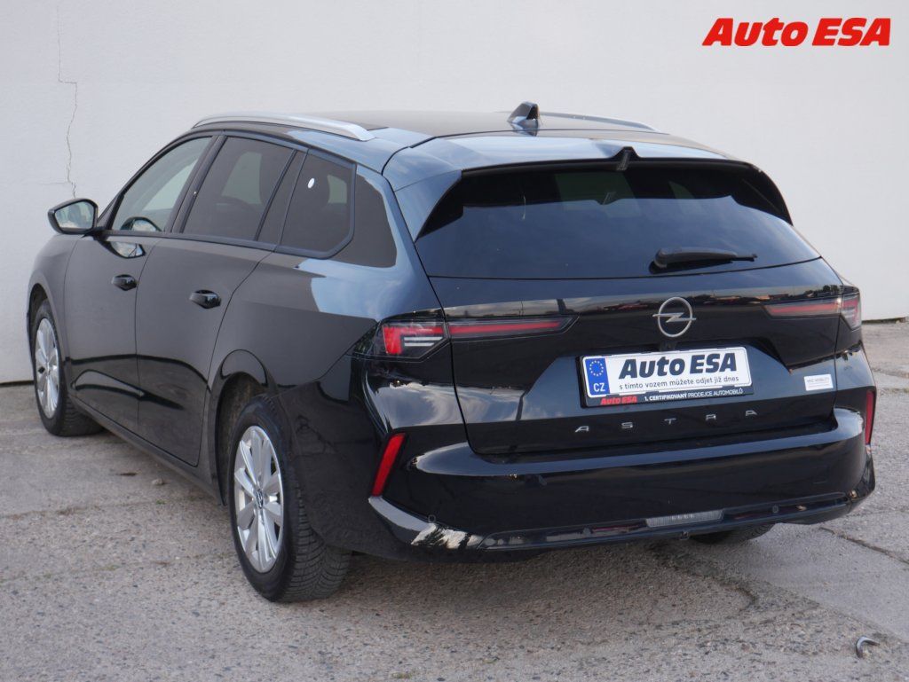 Opel Astra, 1.5 CDTi,Elegance,LED,navi - fotka 4