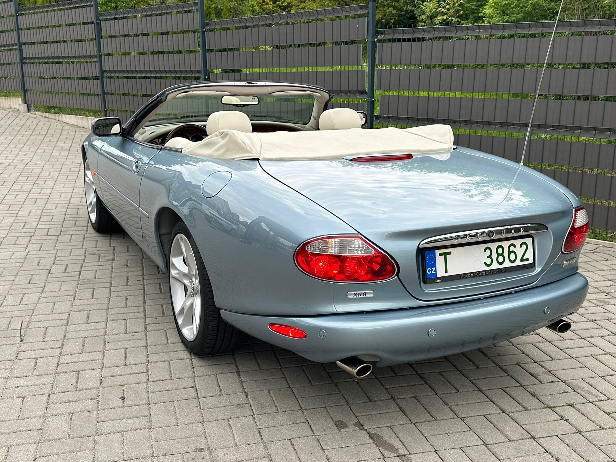 Jaguar XK8, 14.400km 4.2V8 2003 CALIFORNIA - fotka 6